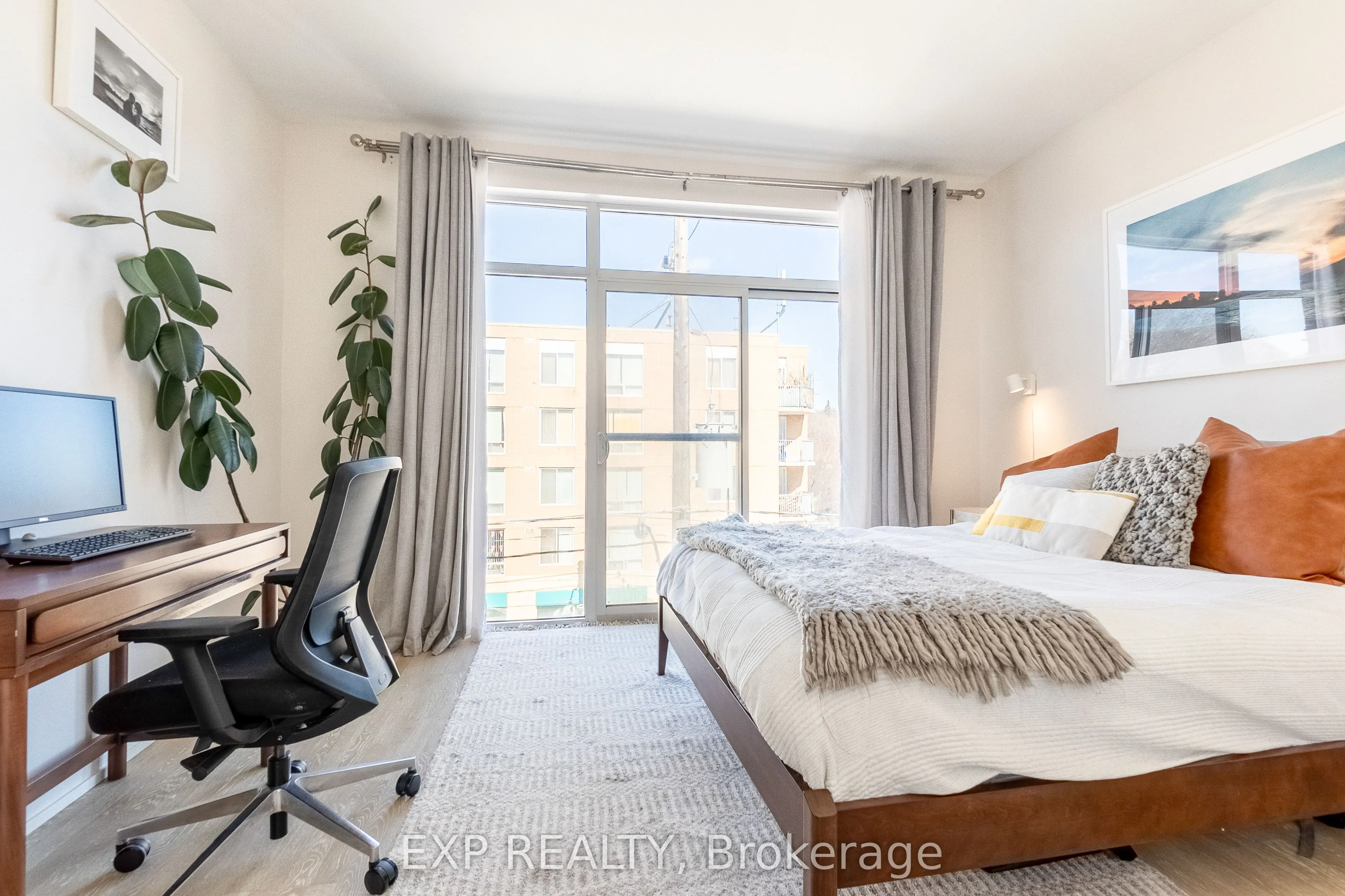 1321 Gerrard Street E, #8
