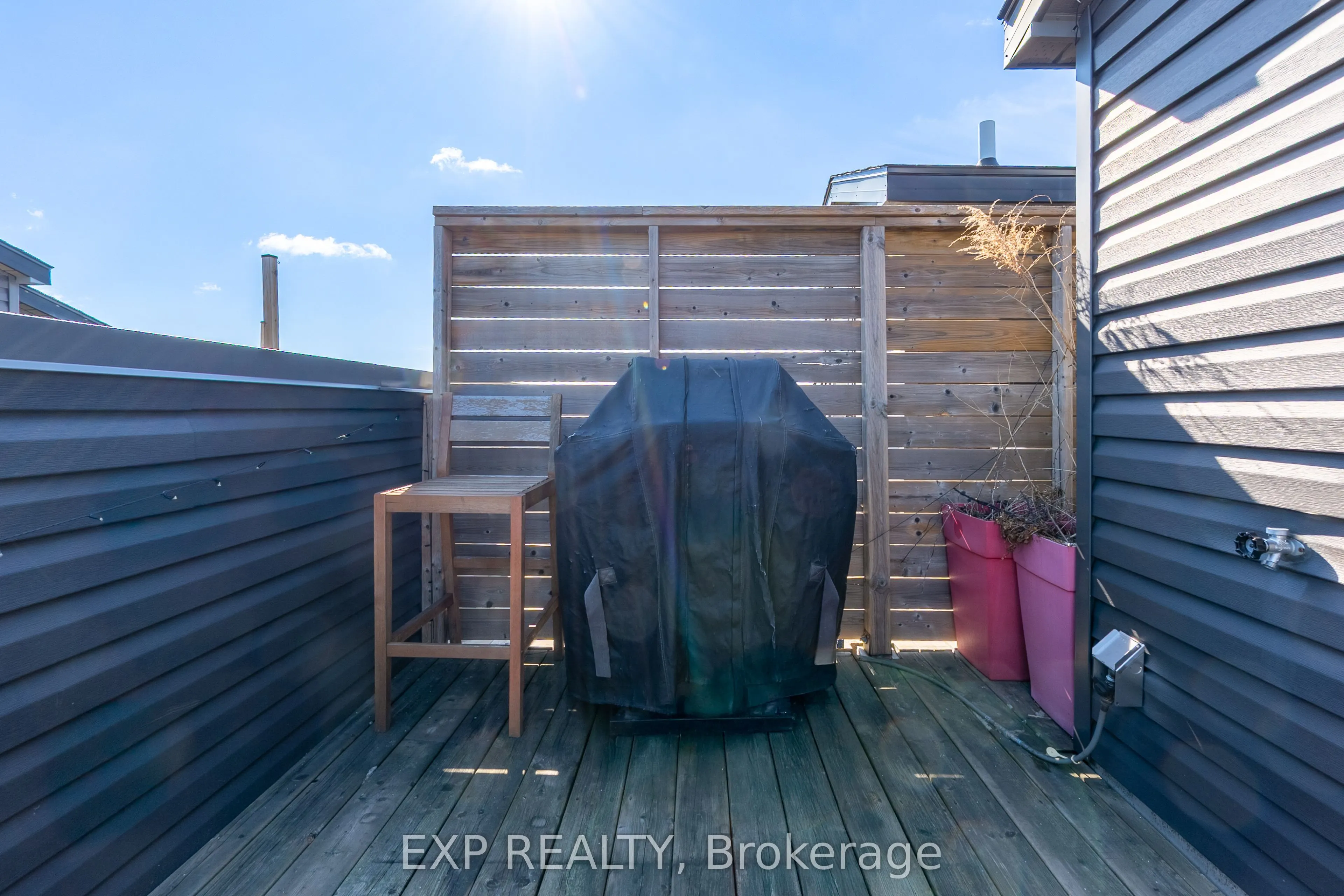 1321 Gerrard Street E, #8