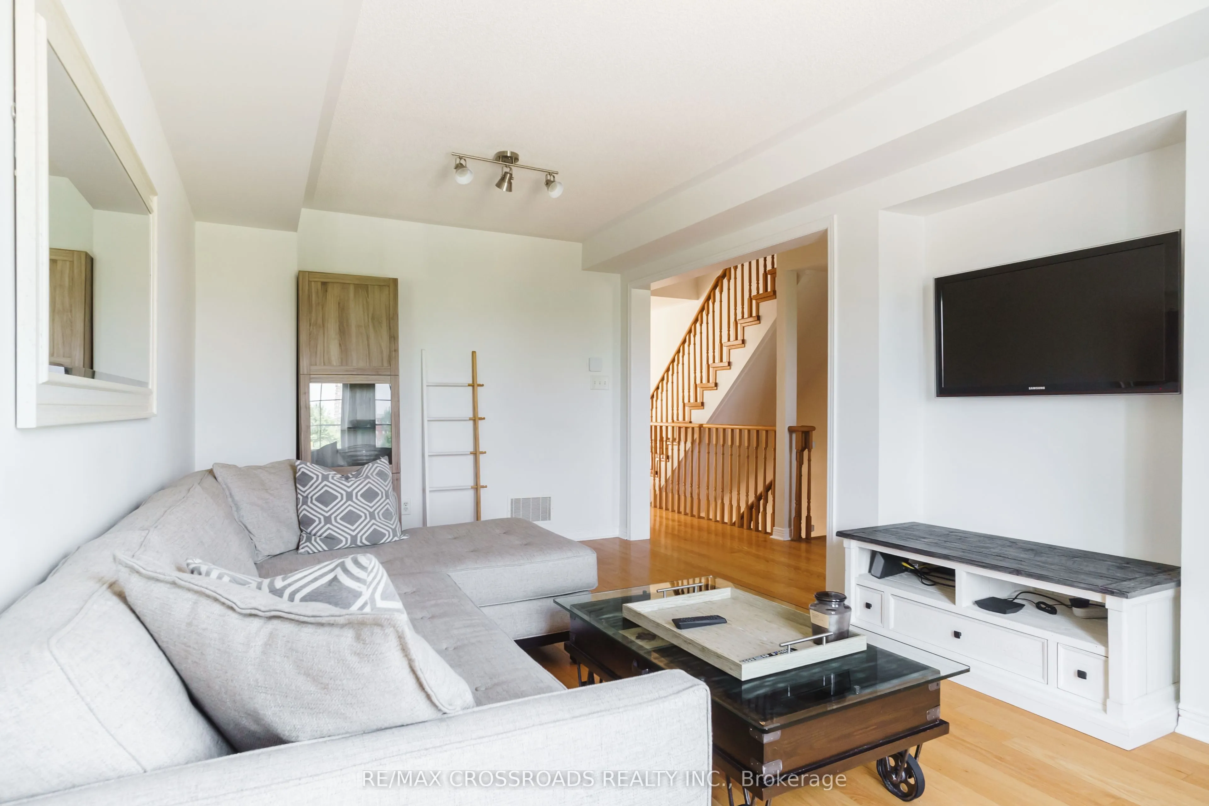 15 Oates Drive