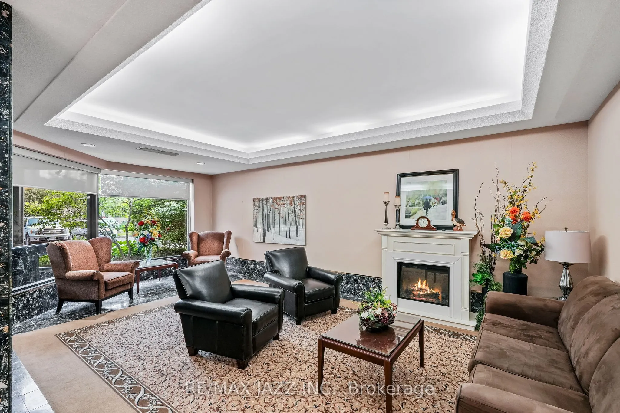 900 Wilson Road N, #404