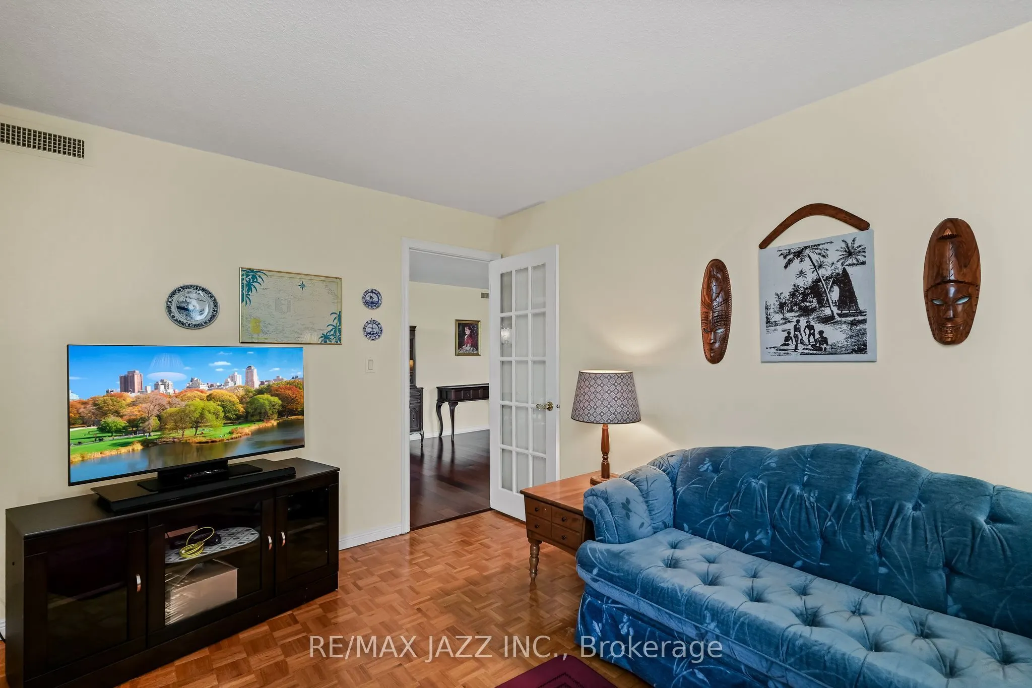 900 Wilson Road N, #404