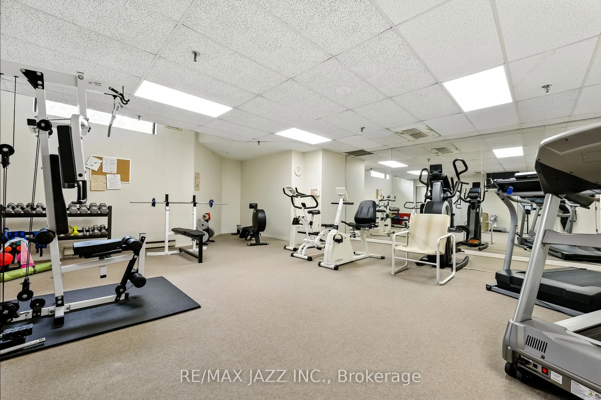 900 Wilson Road N, #404