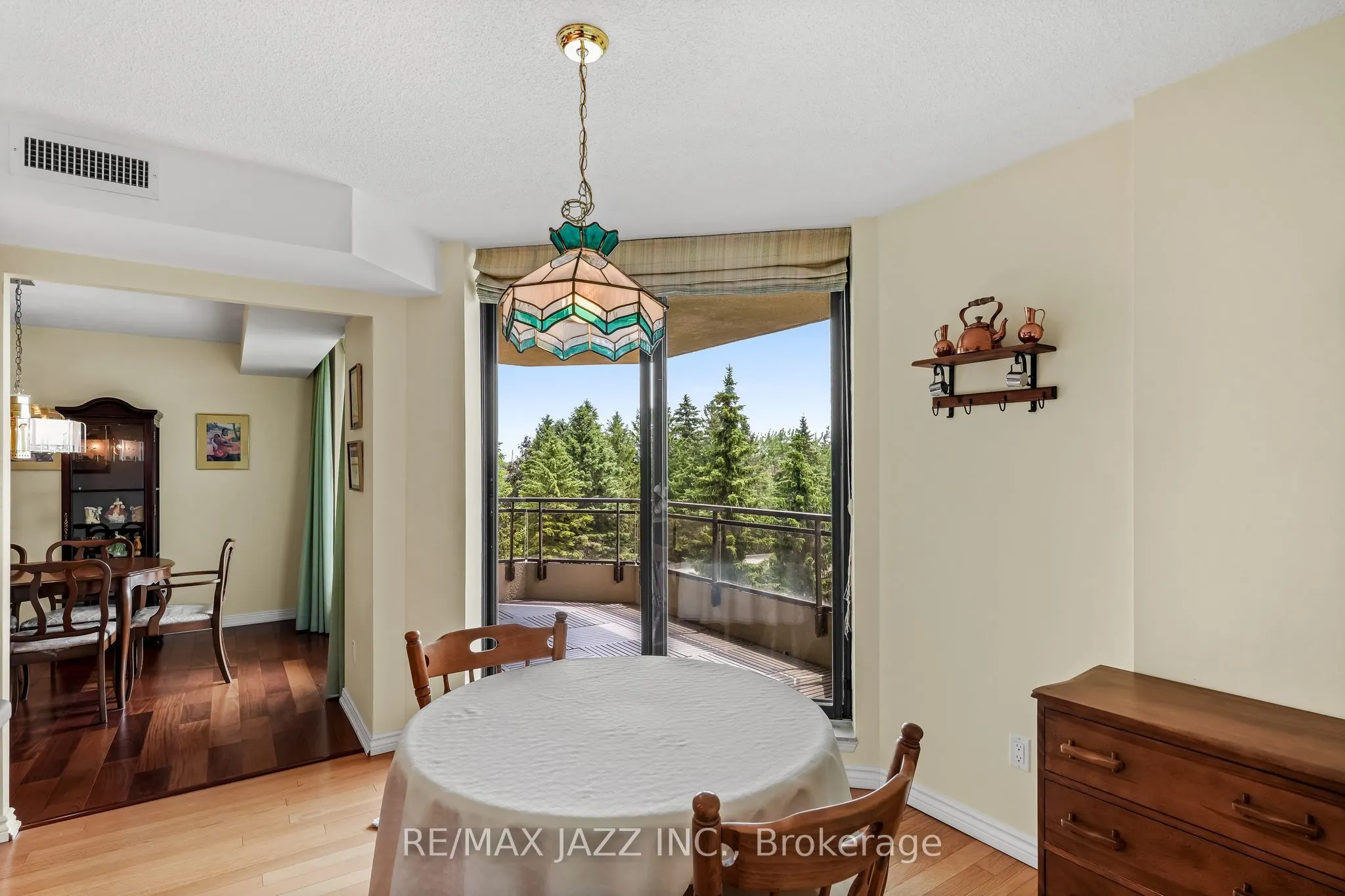900 Wilson Road N, #404