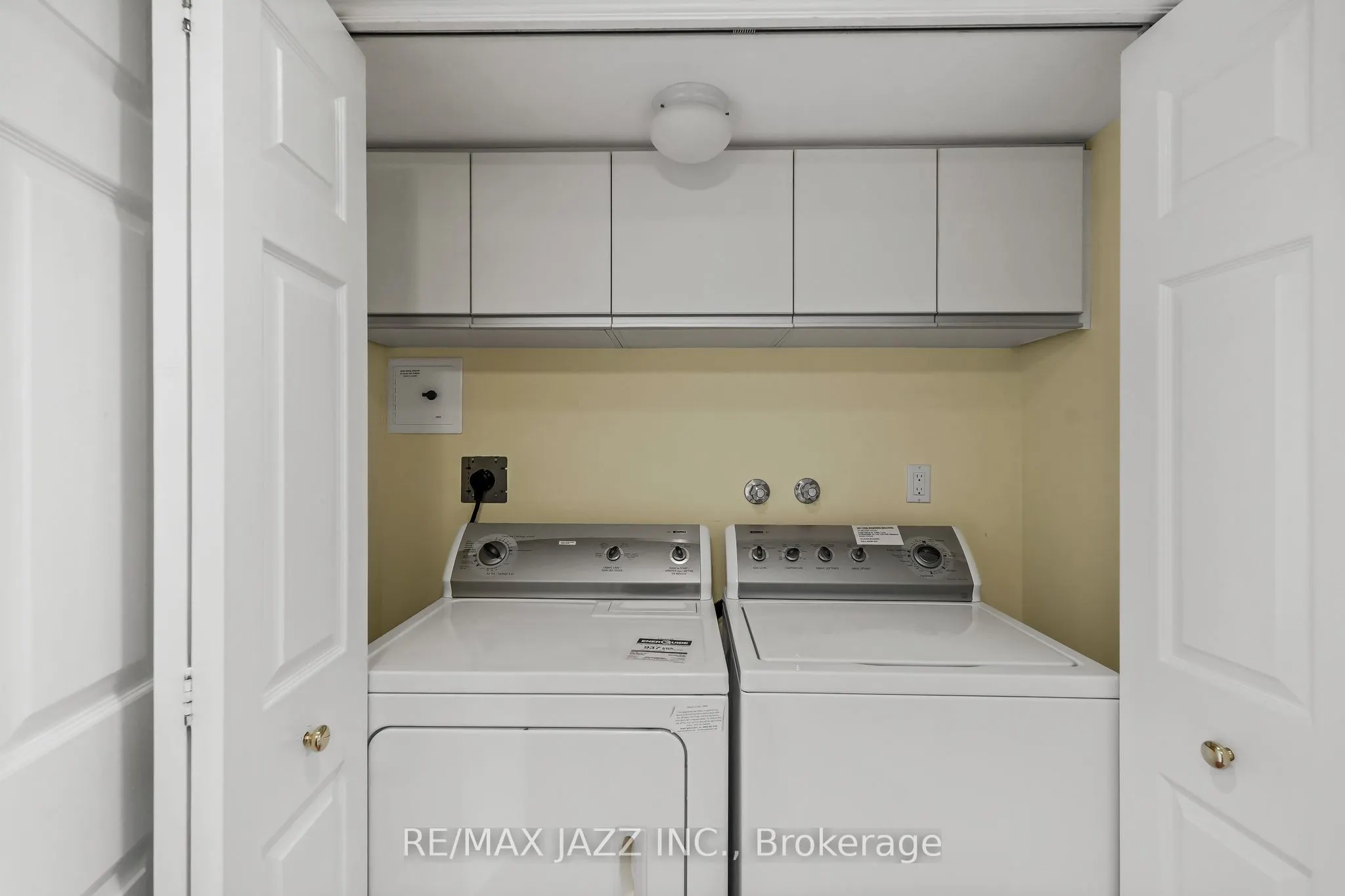 900 Wilson Road N, #404