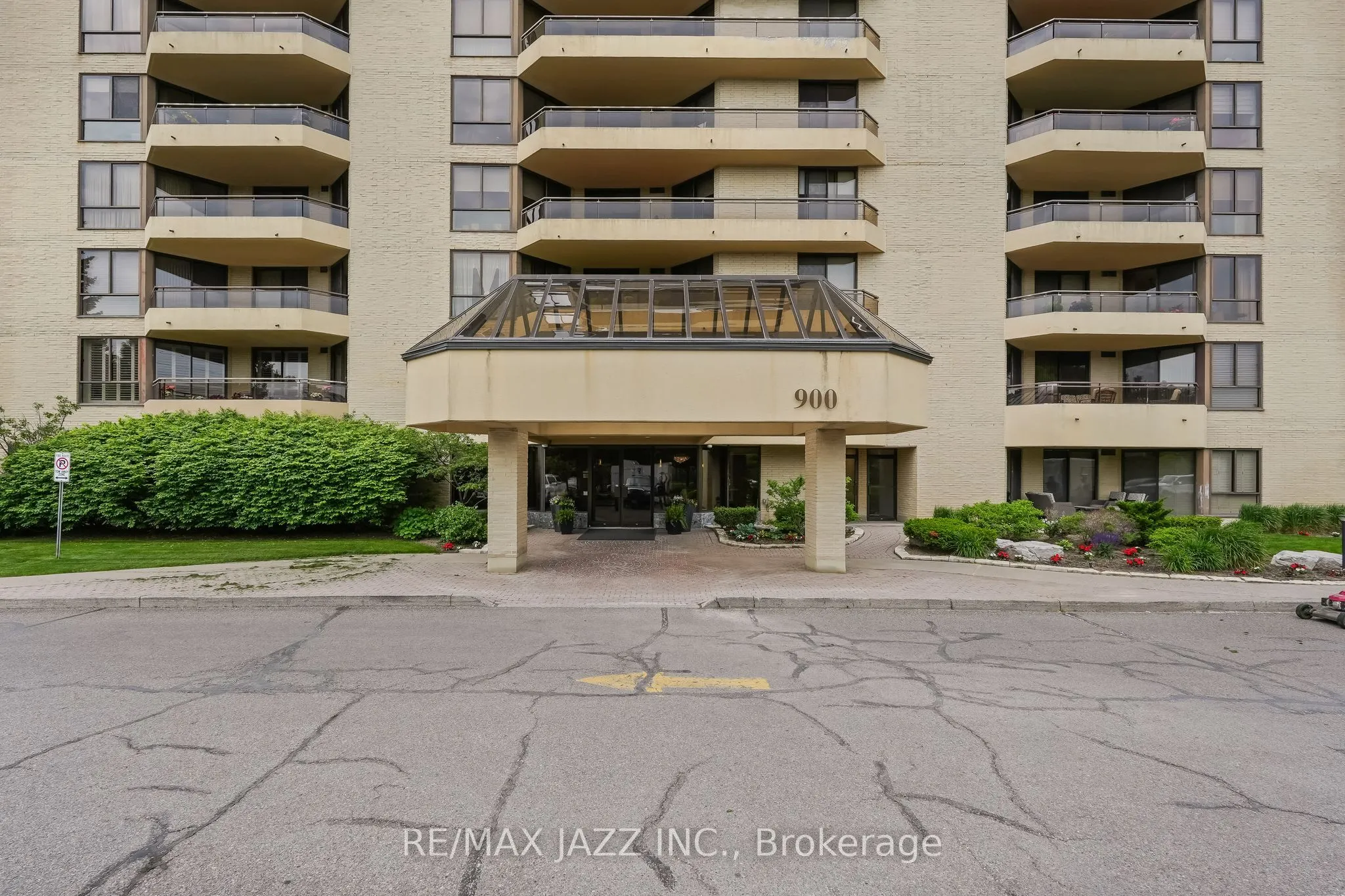 900 Wilson Road N, #404