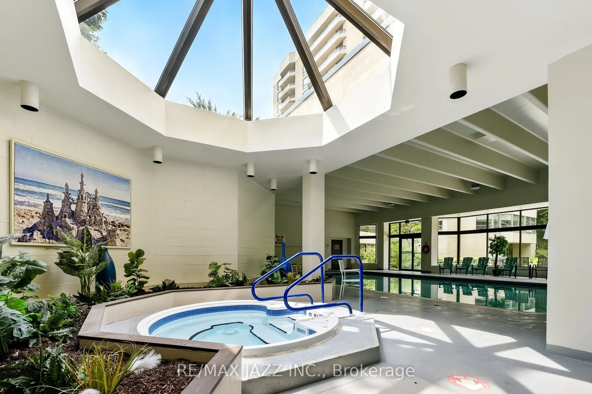 900 Wilson Road N, #404