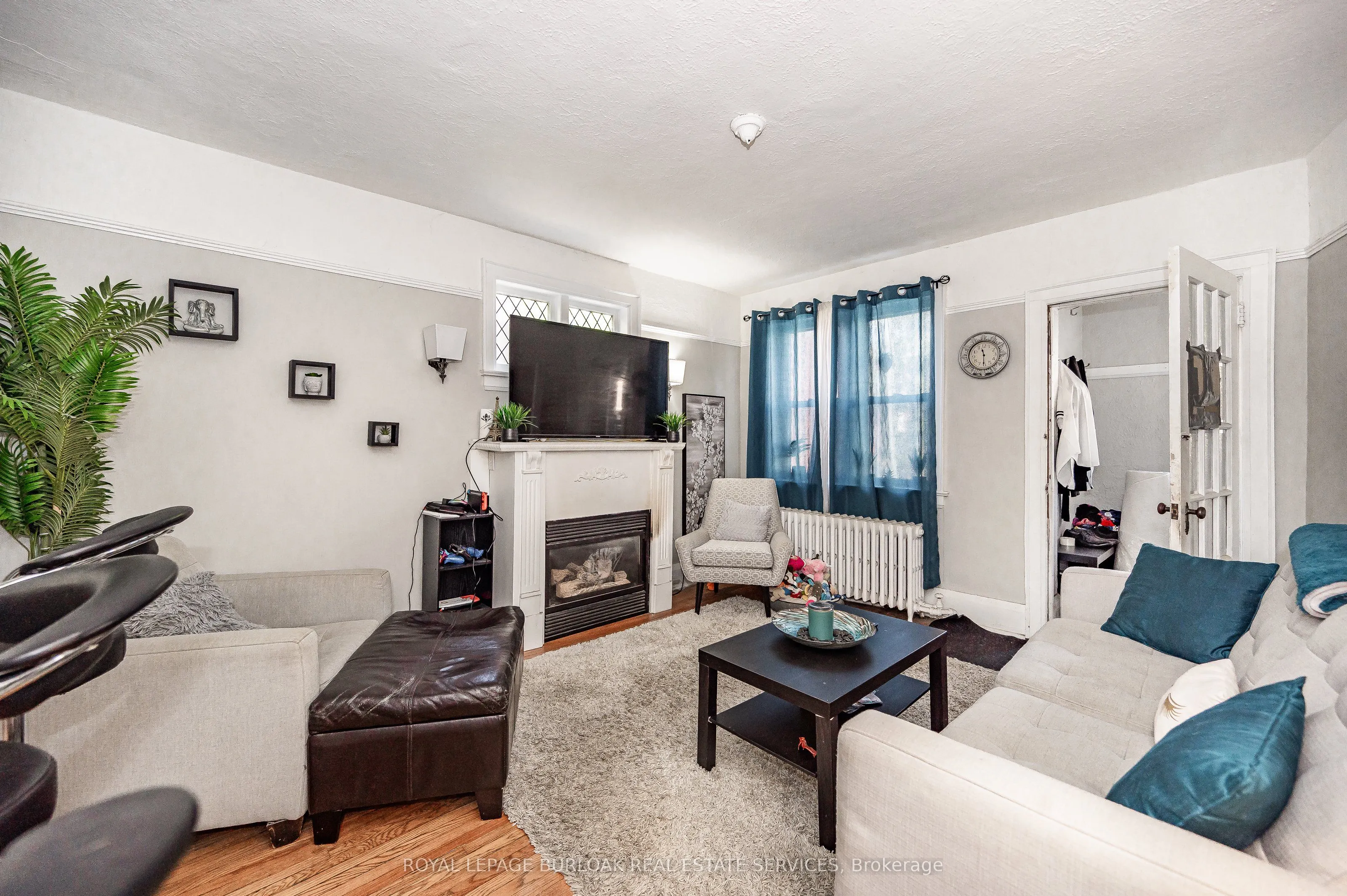 527 Kingston Road