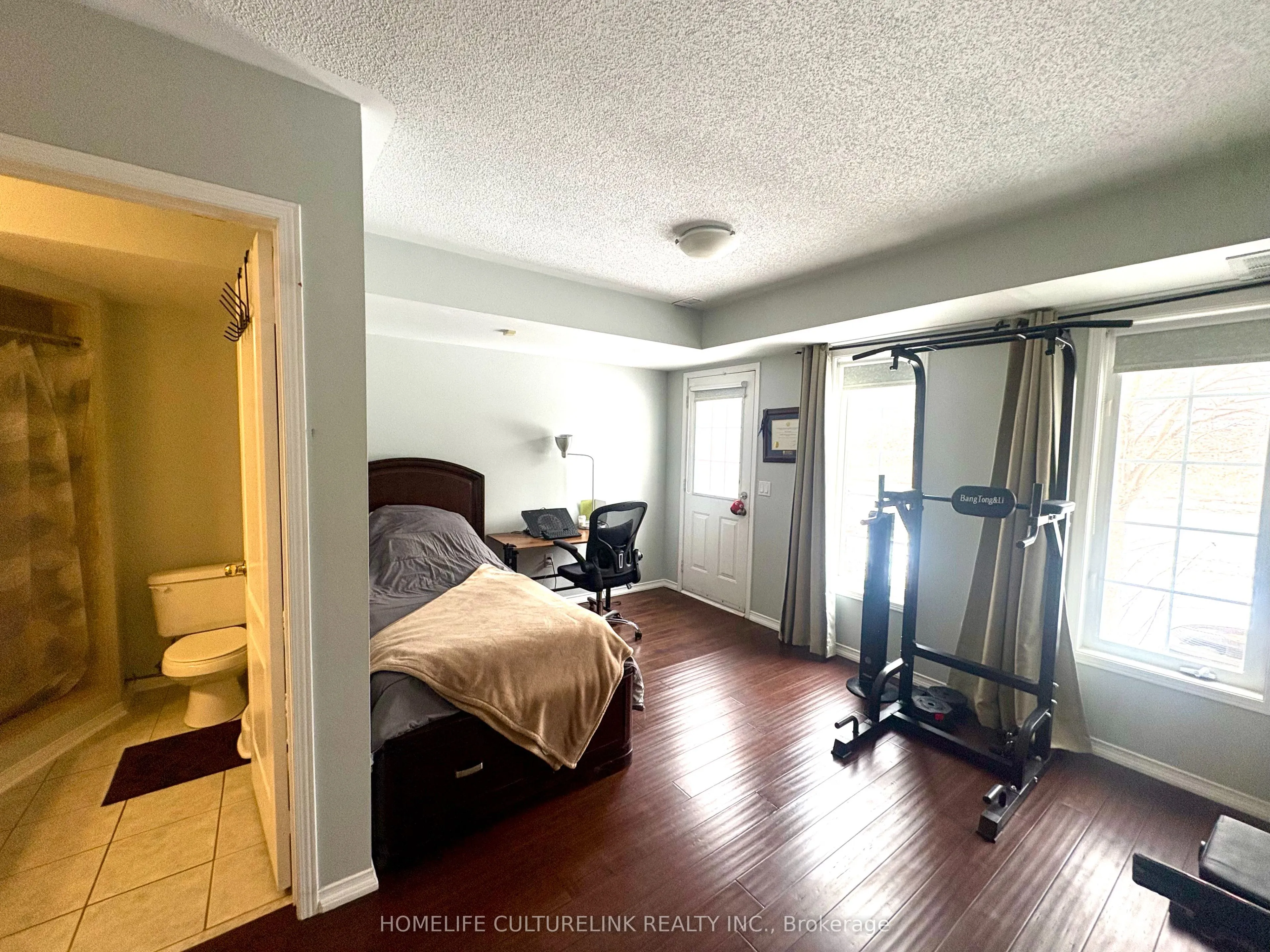 1100 Begley Street, #32