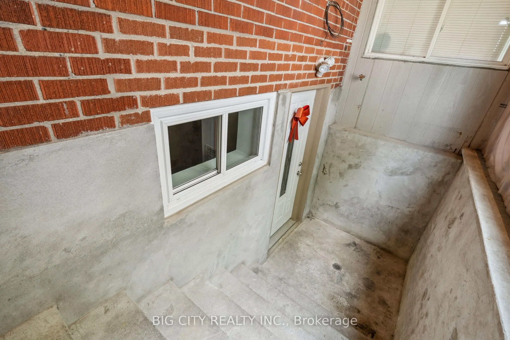 1235 Pharmacy Avenue
