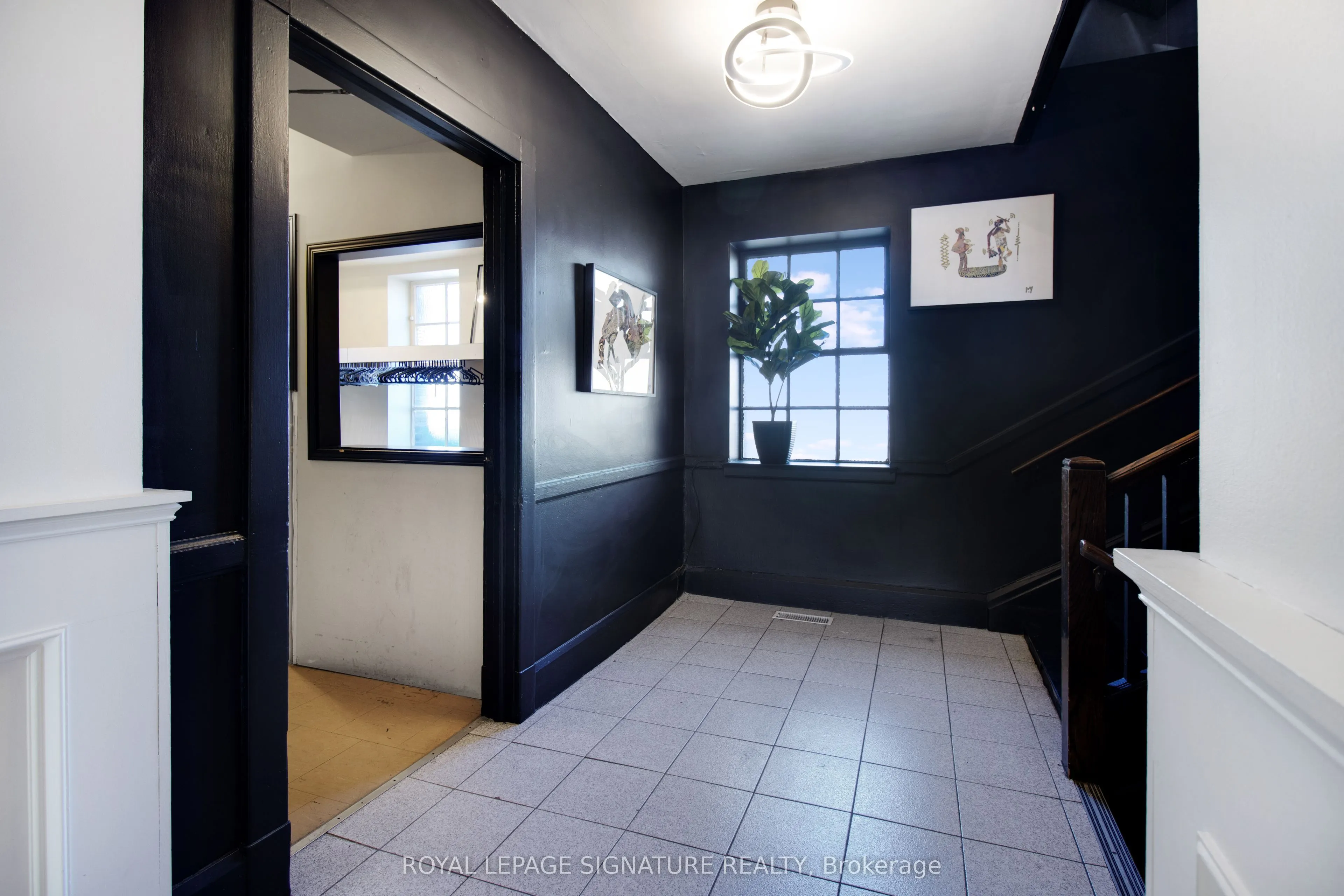 15 CHISHOLM Avenue