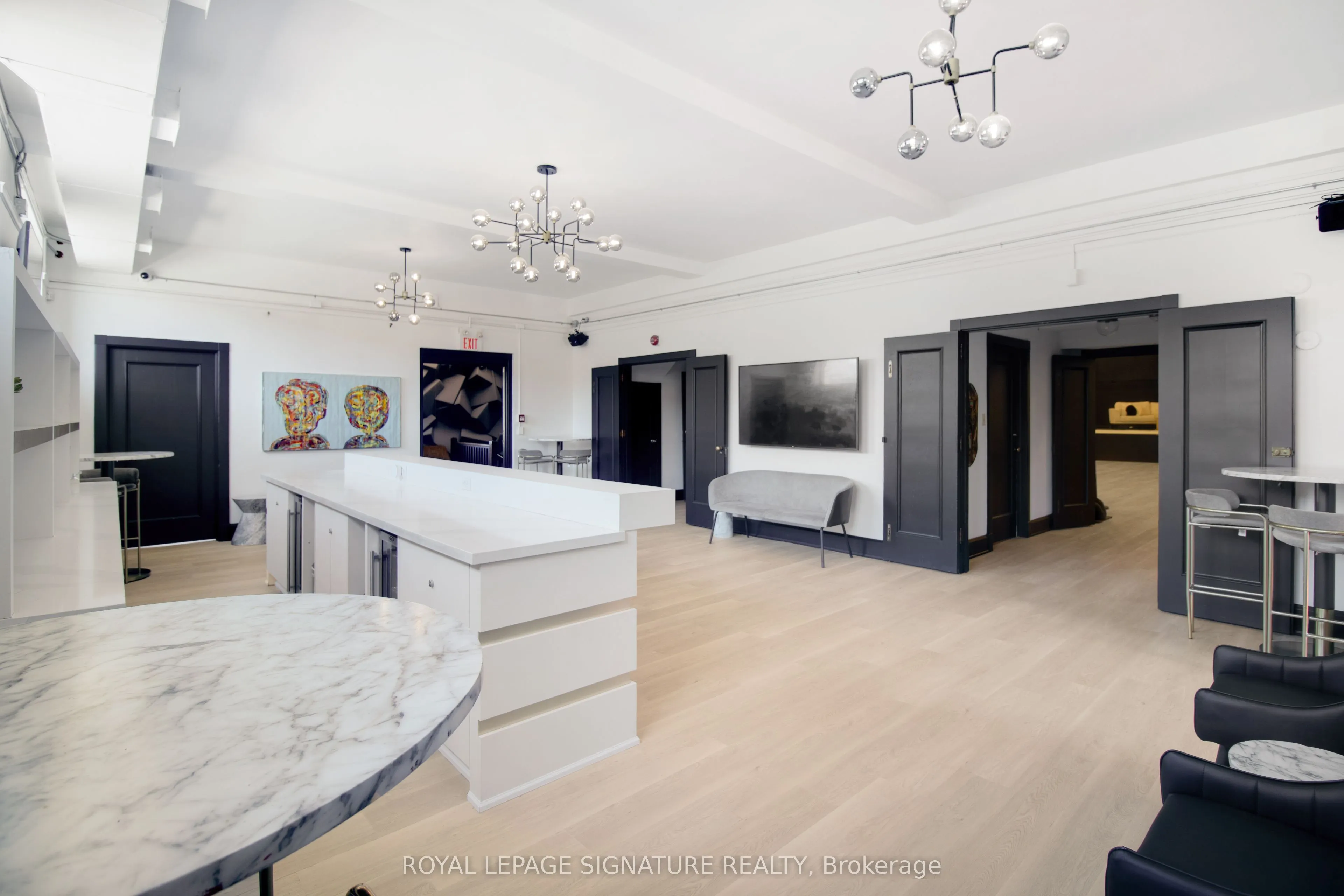 15 CHISHOLM Avenue