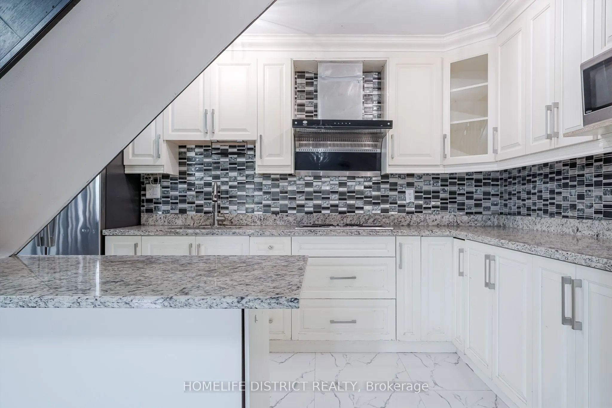 100 Mornelle Court, #1010