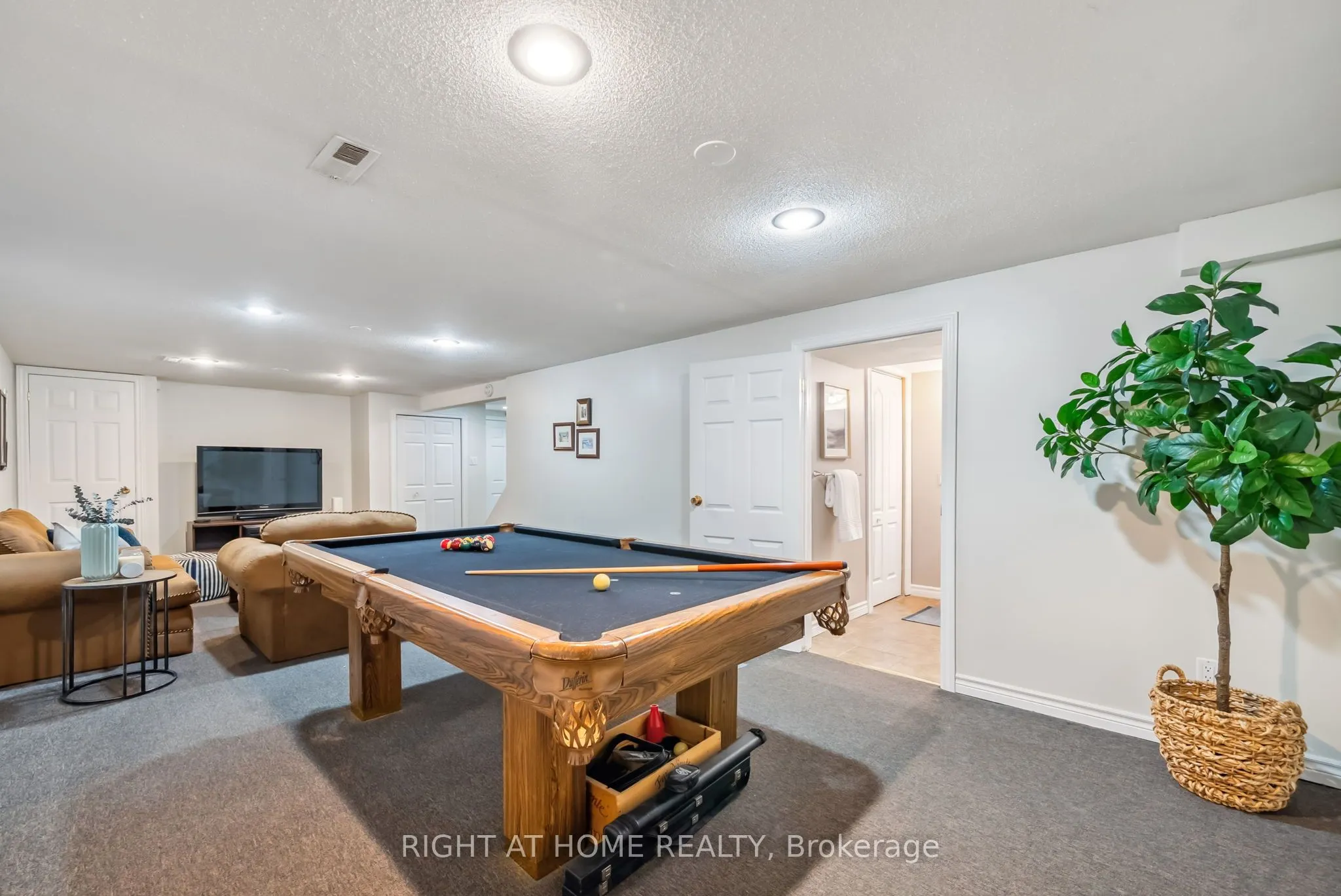 1206 Northgate Crescent