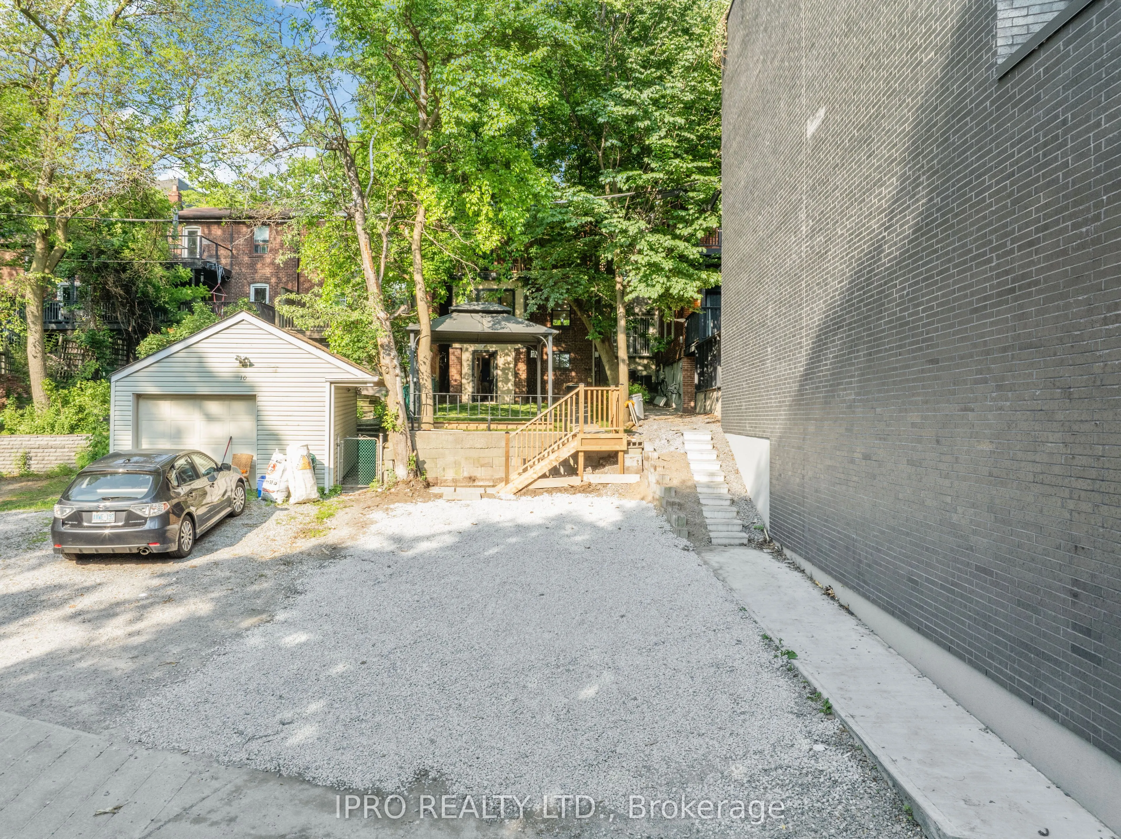 8 Main Street