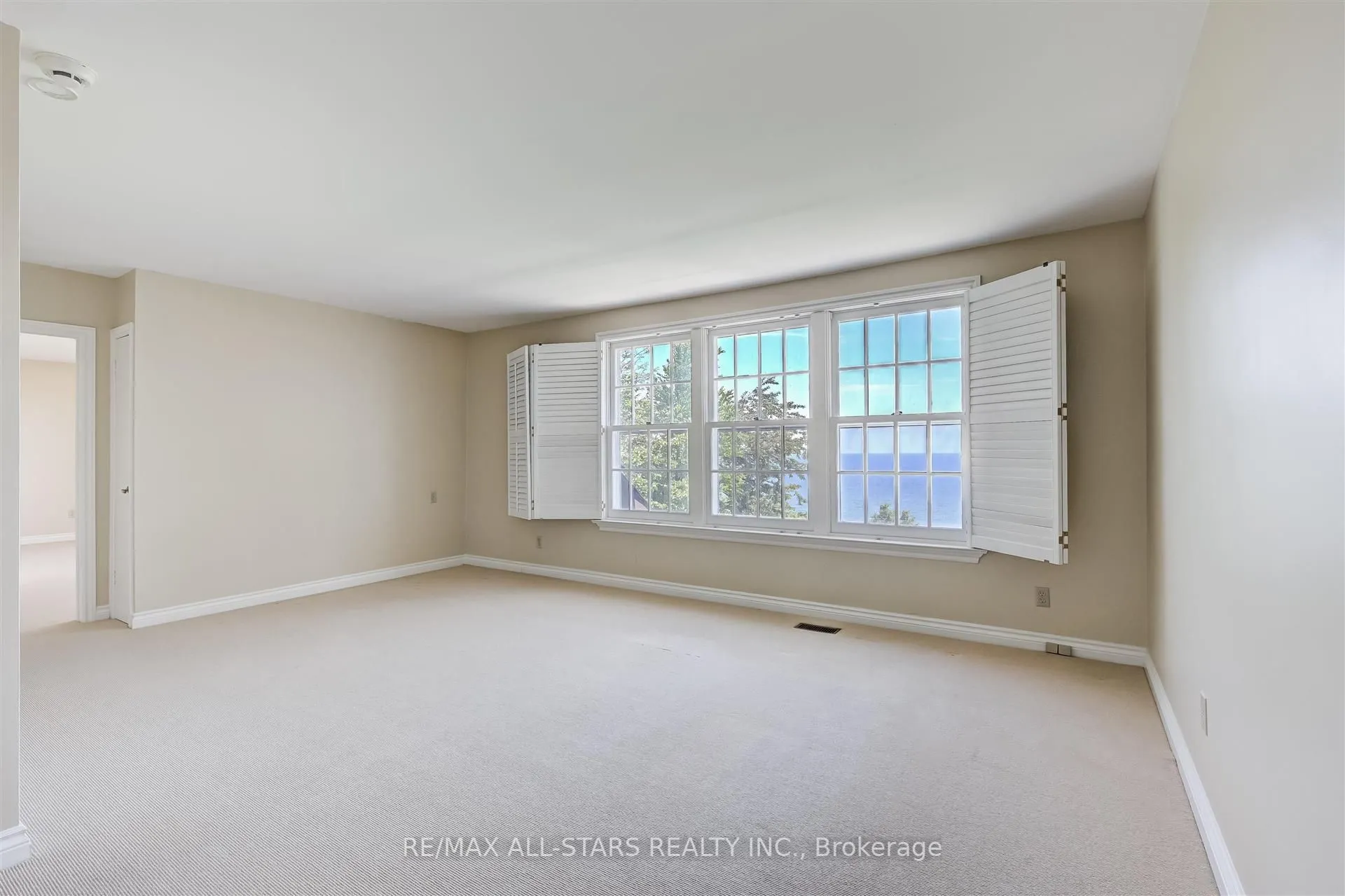 5 Hill Crescent