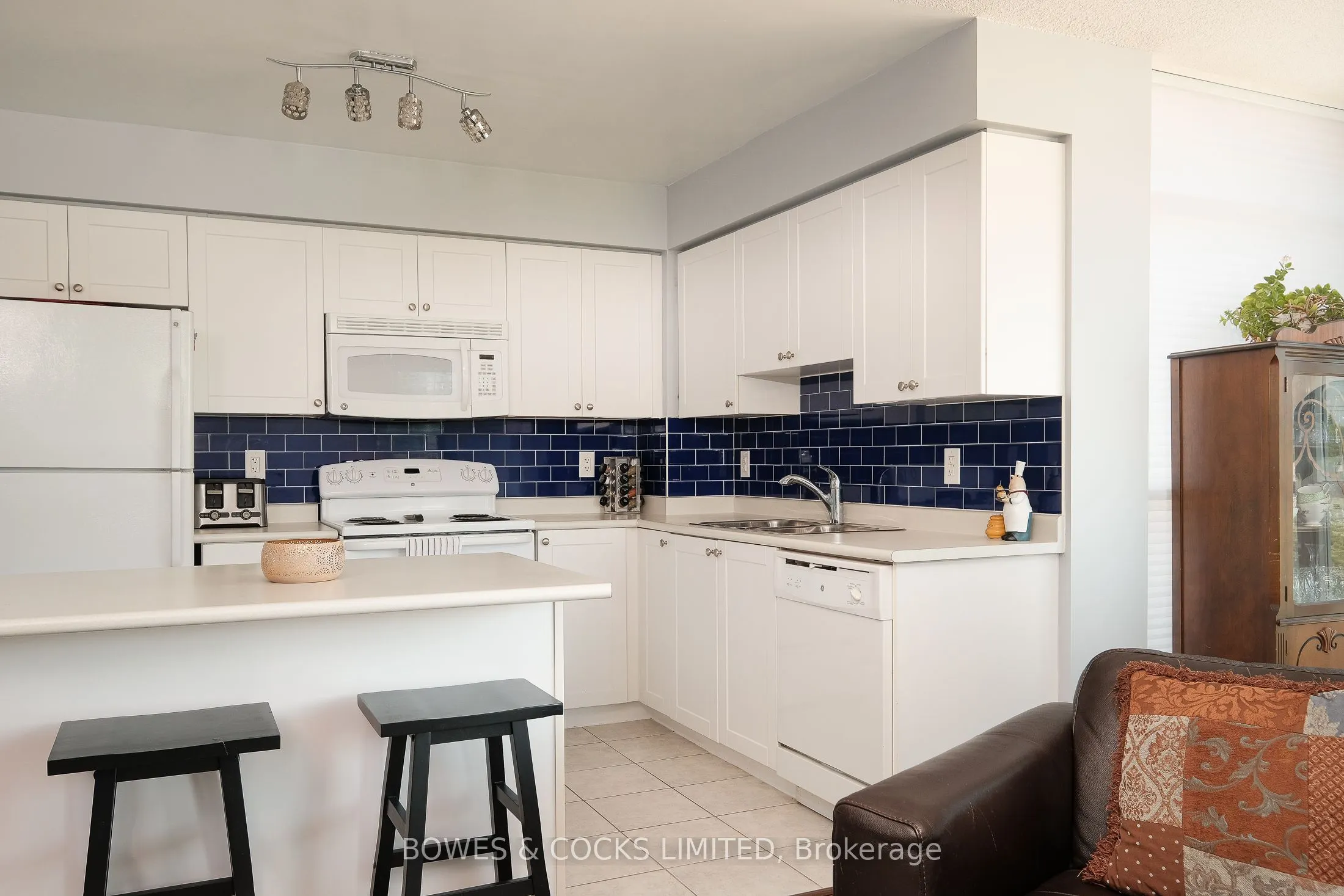 1600 Charles Street, #411