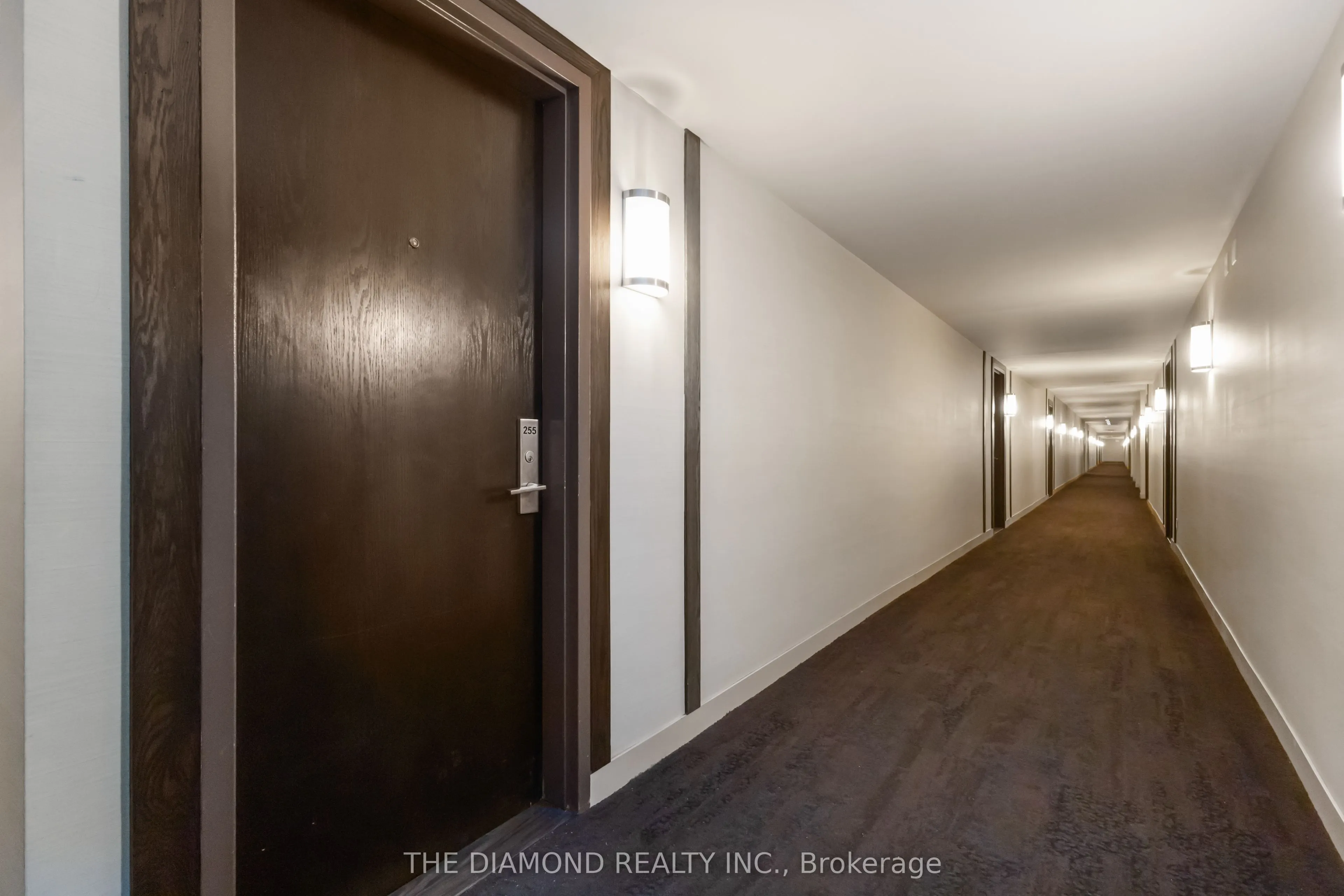 201 Carlaw Avenue, #255