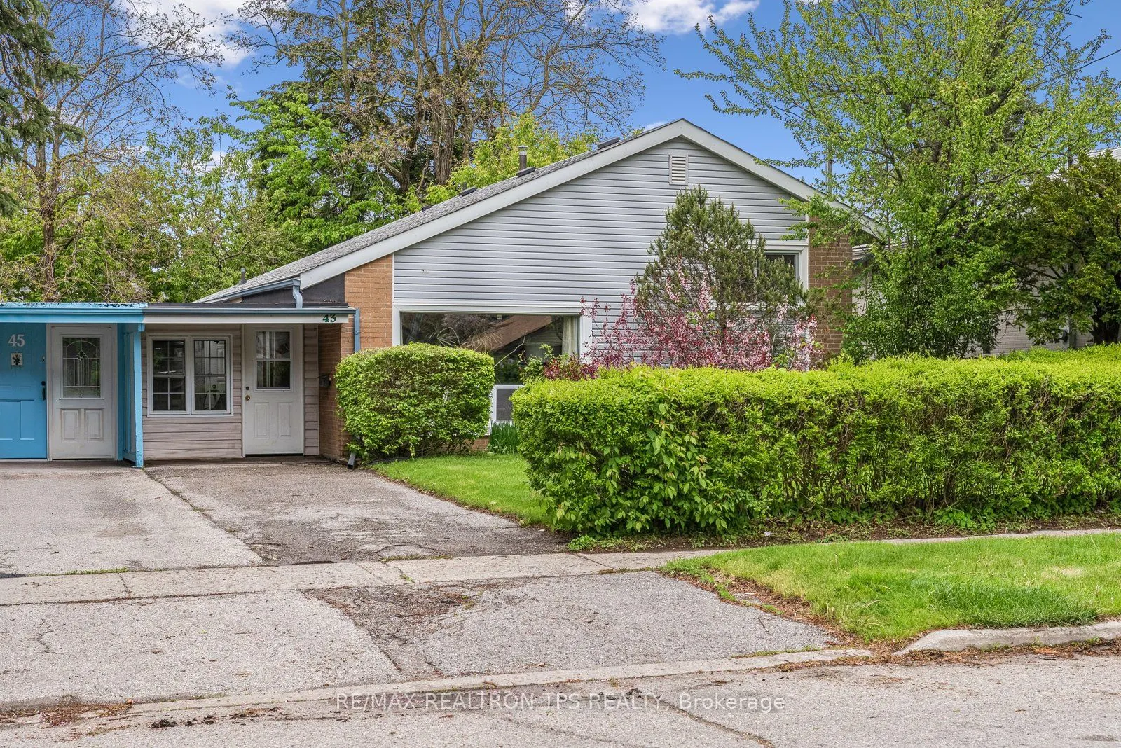 43 Gondola Crescent