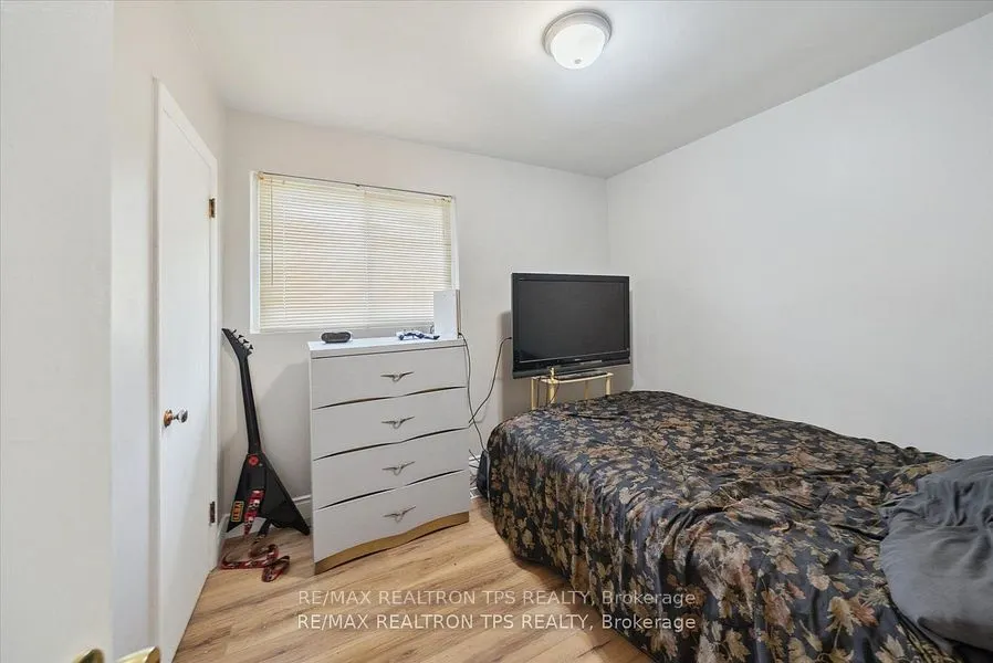 43 Gondola Crescent
