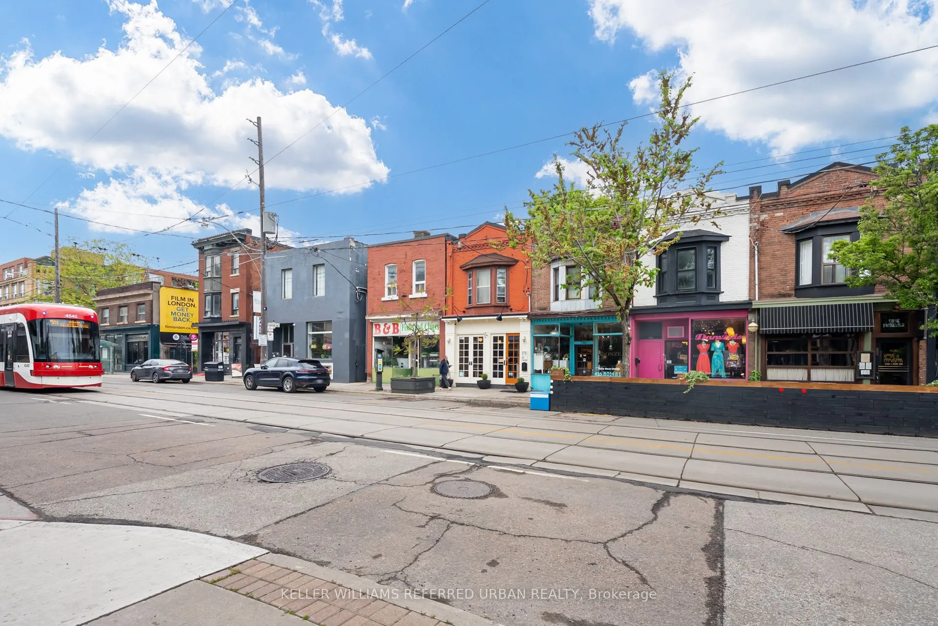 1118 Queen Street E