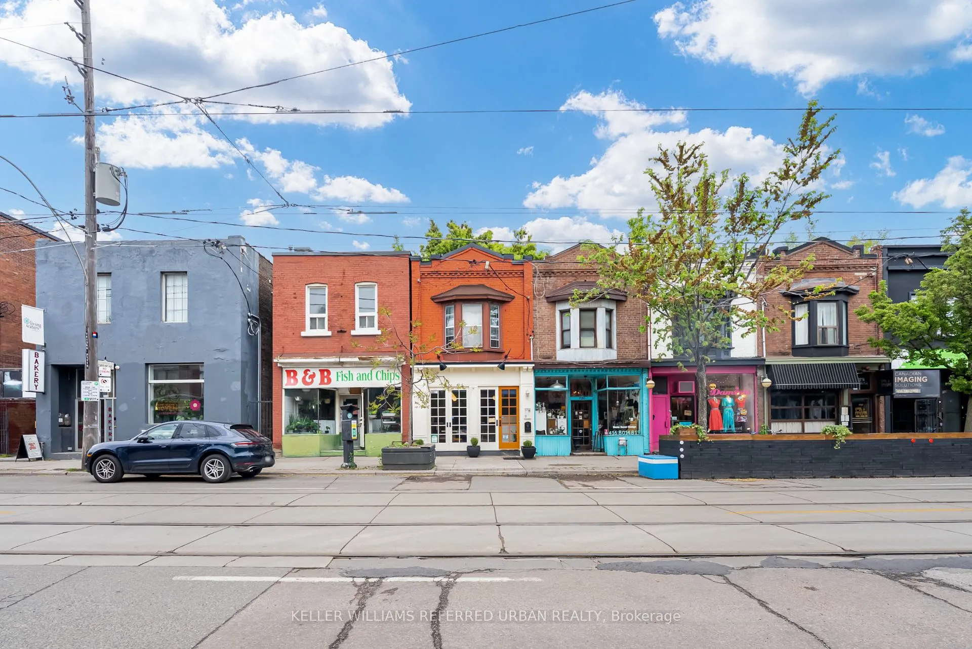 1118 Queen Street E