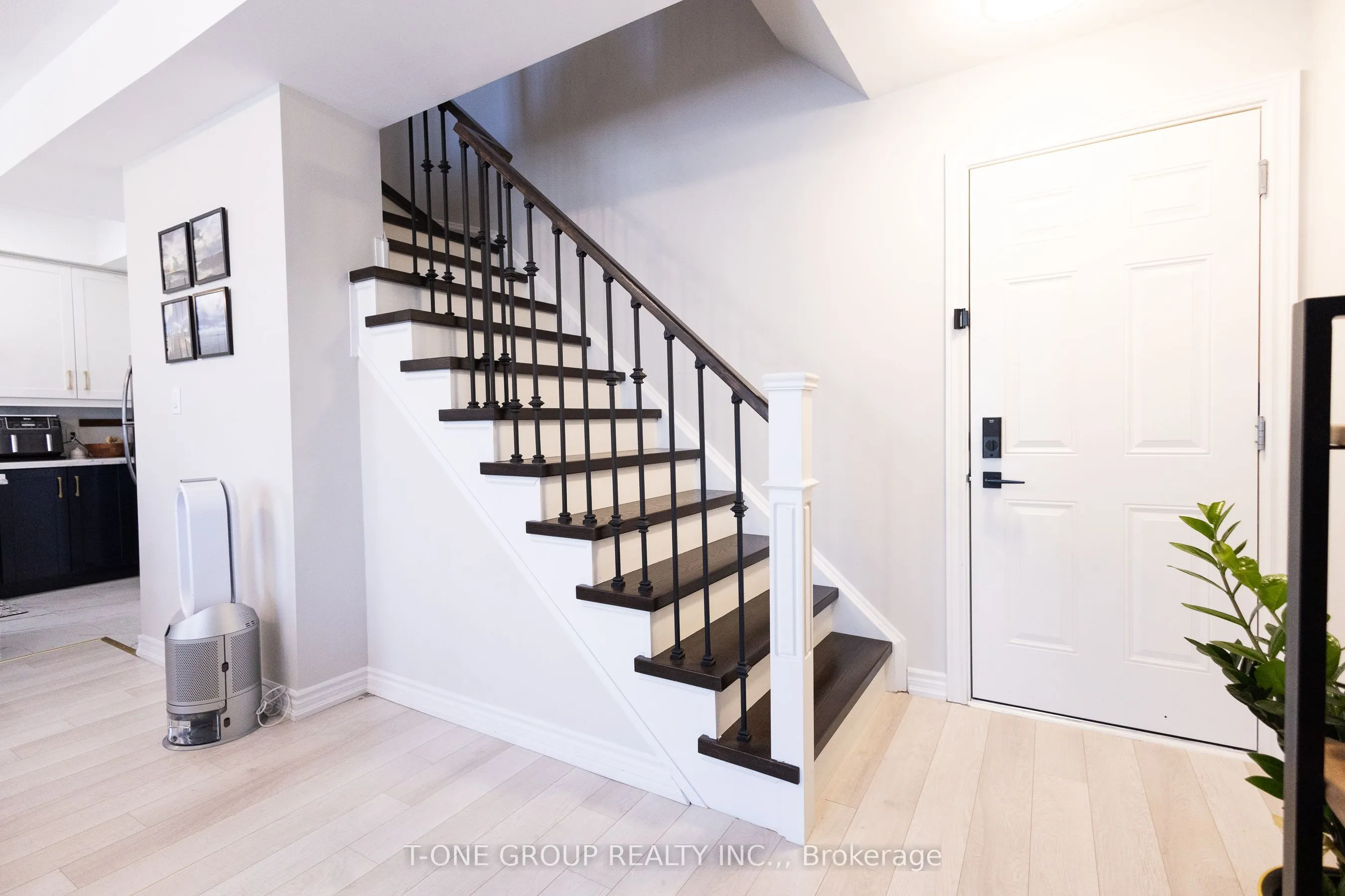 2728 William Jackson Drive, #7