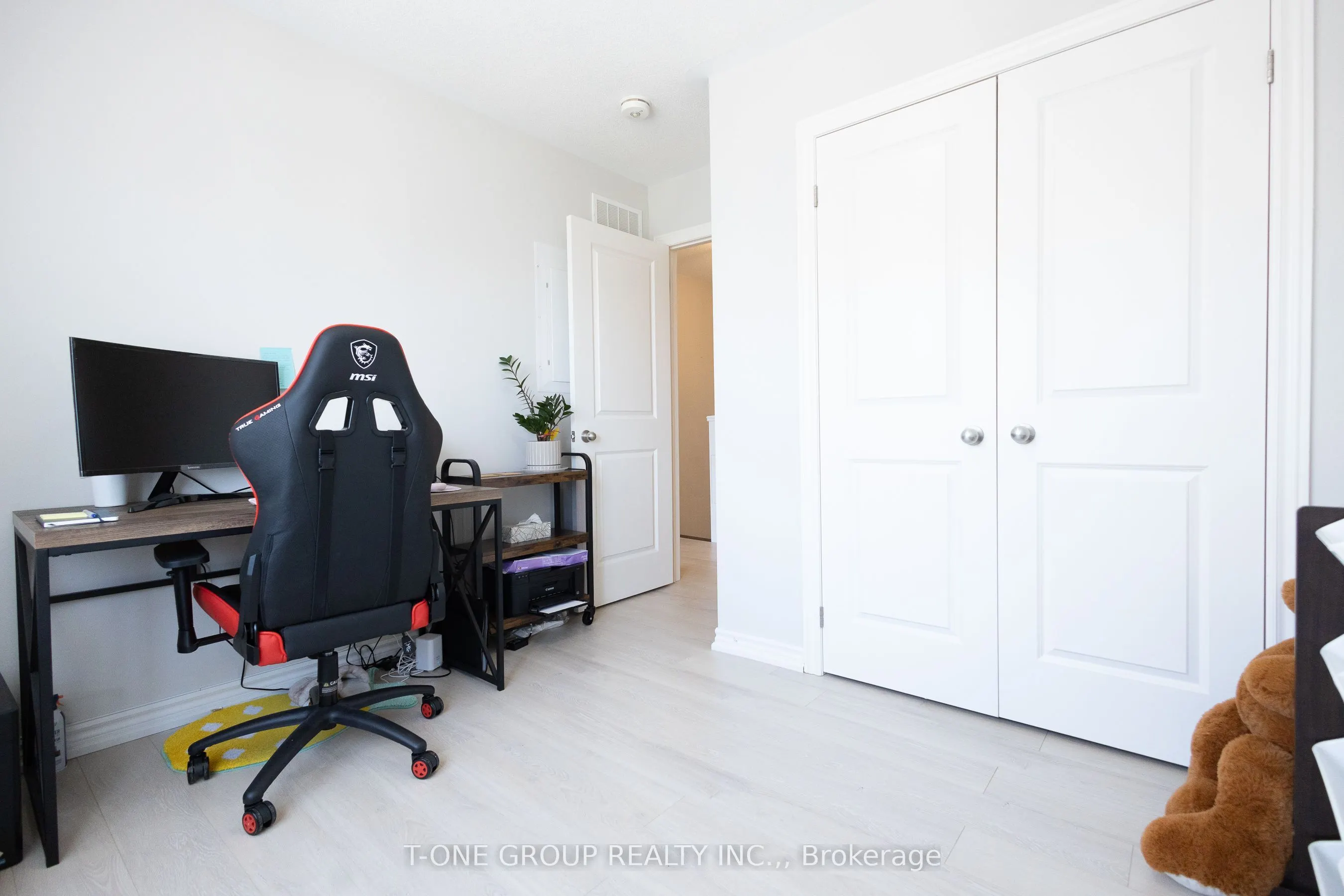 2728 William Jackson Drive, #7