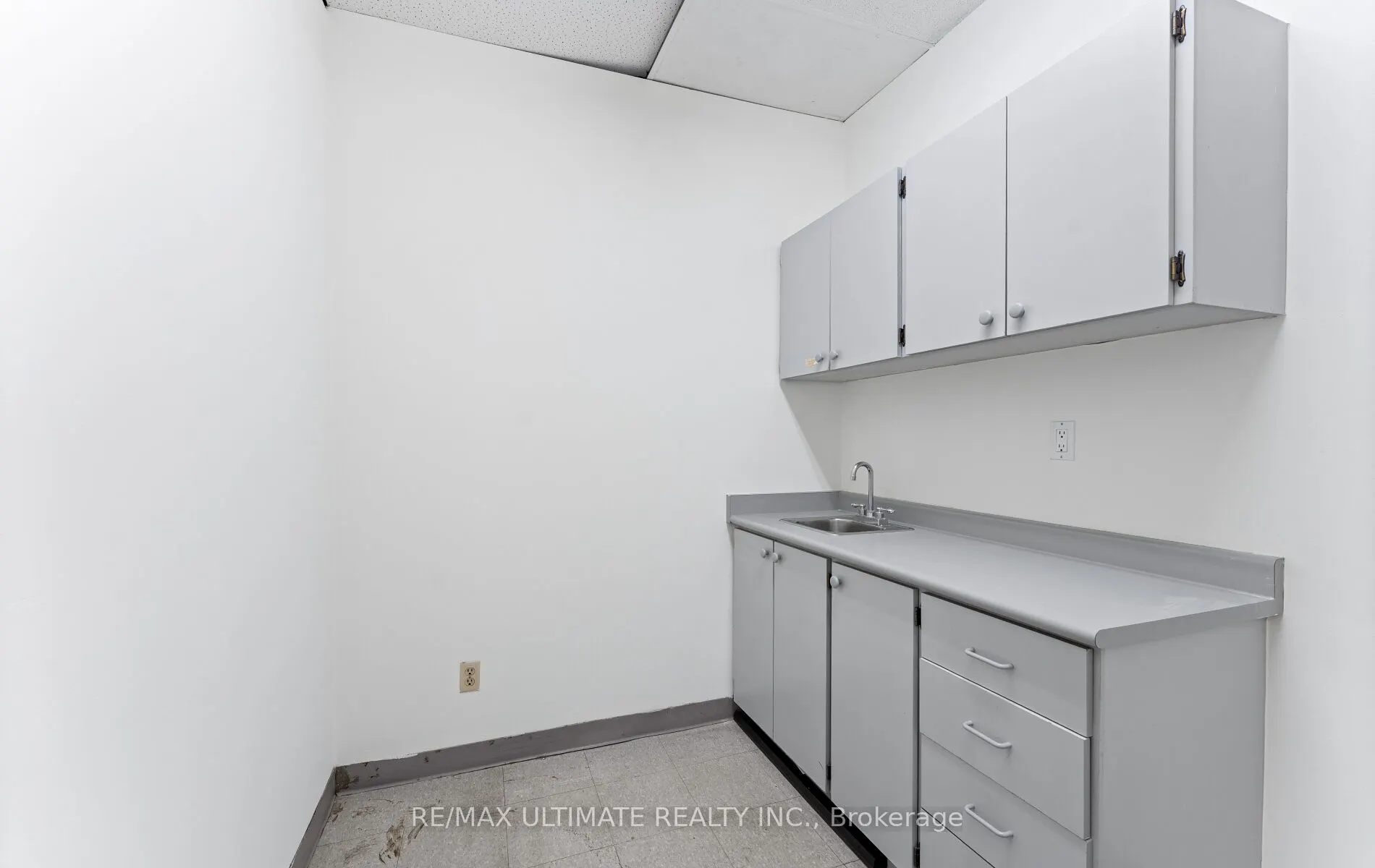 751 Pape Avenue, #Main Floor