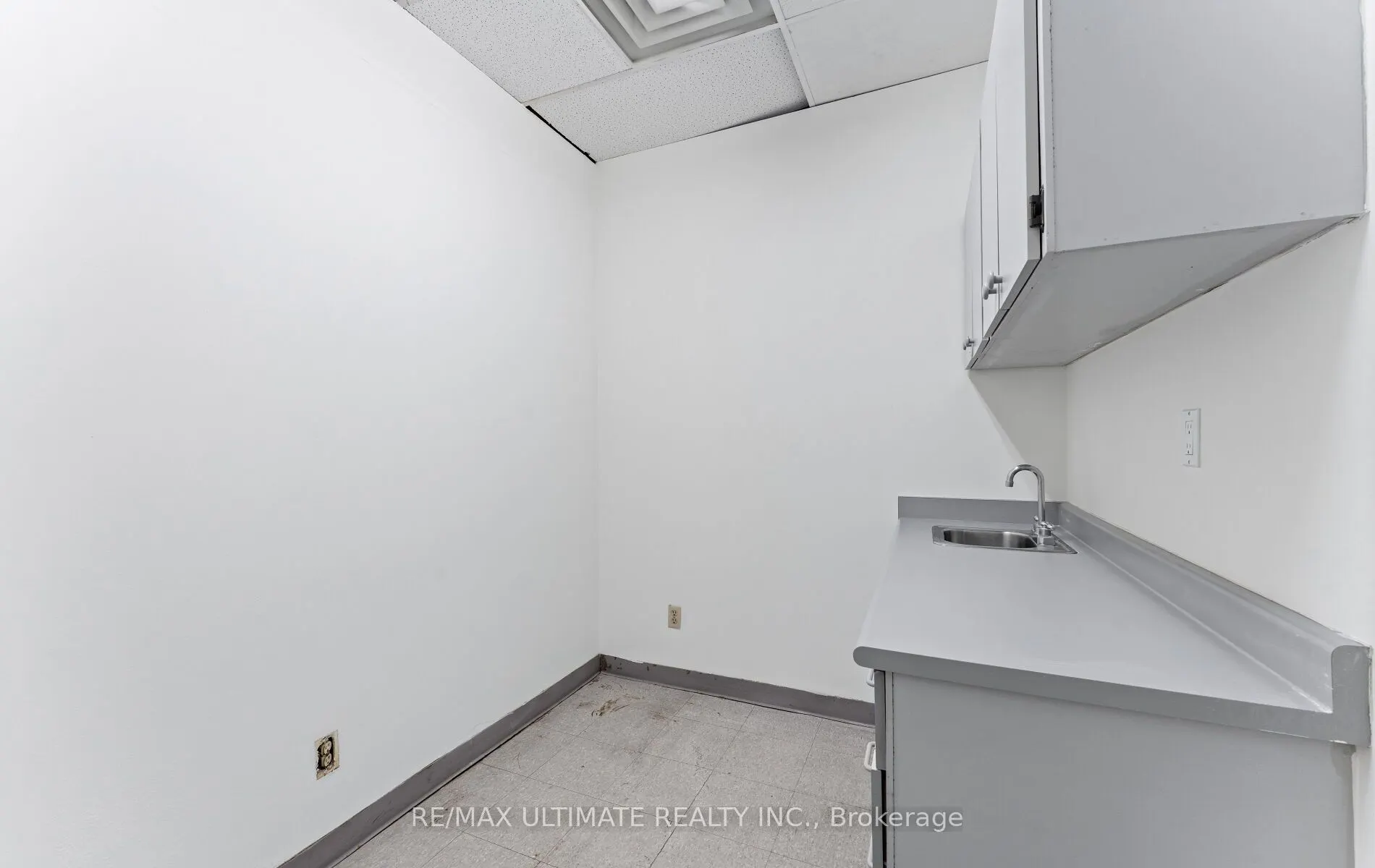 751 Pape Avenue, #Main Floor
