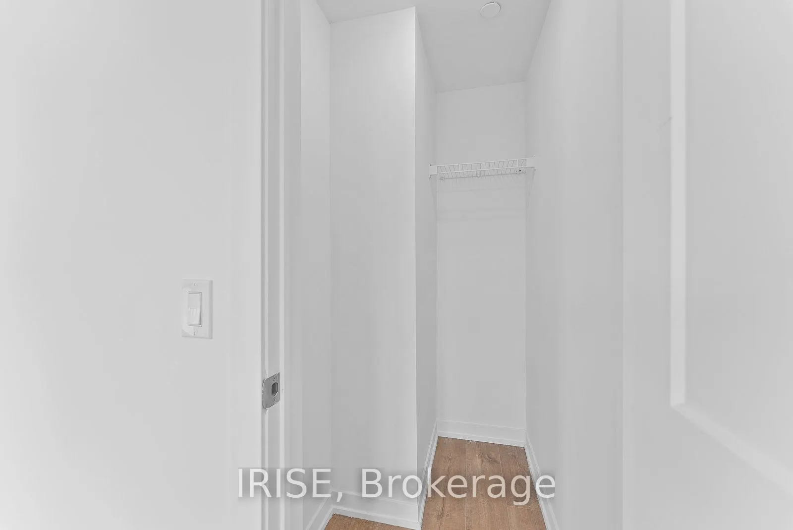 485 Logan Avenue S, #310
