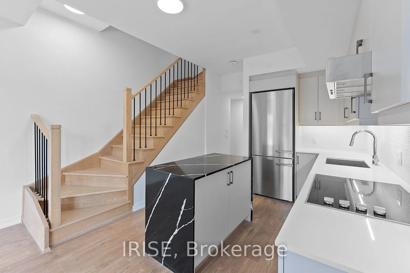 485 Logan Avenue S, #310