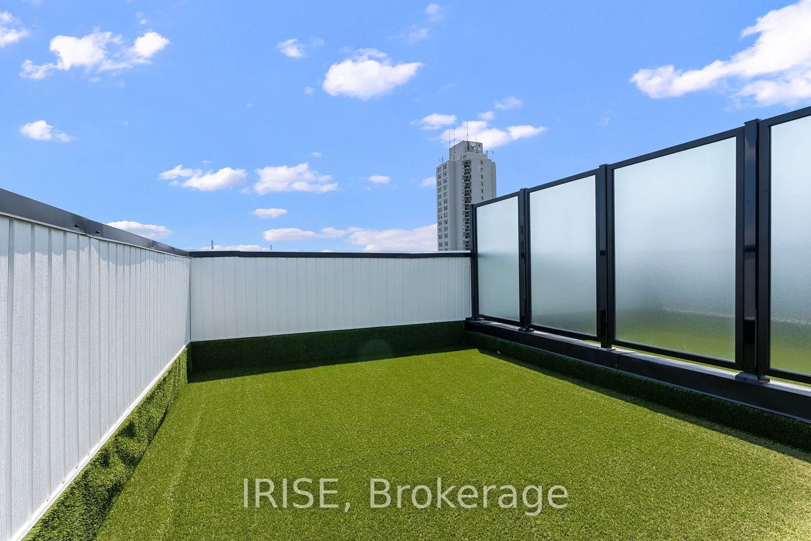 485 Logan Avenue S, #310