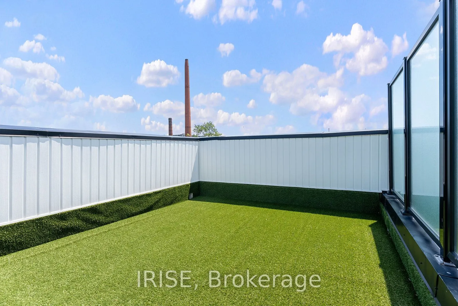 485 Logan Avenue S, #310