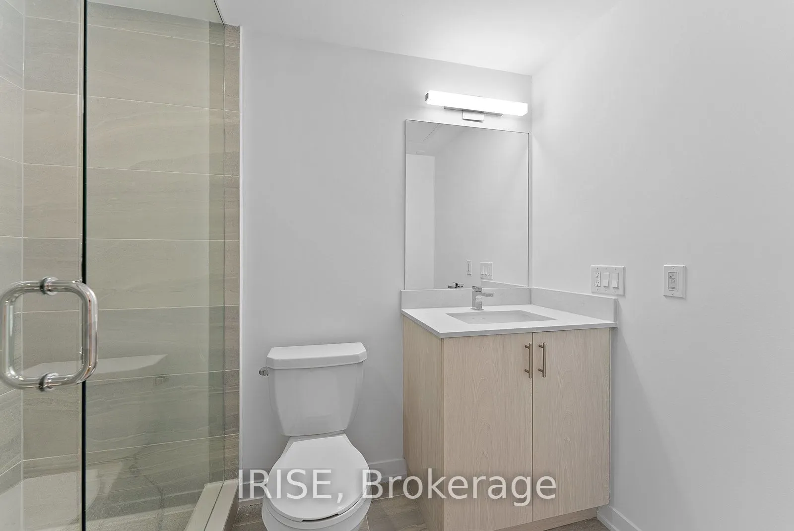 485 Logan Avenue S, #310