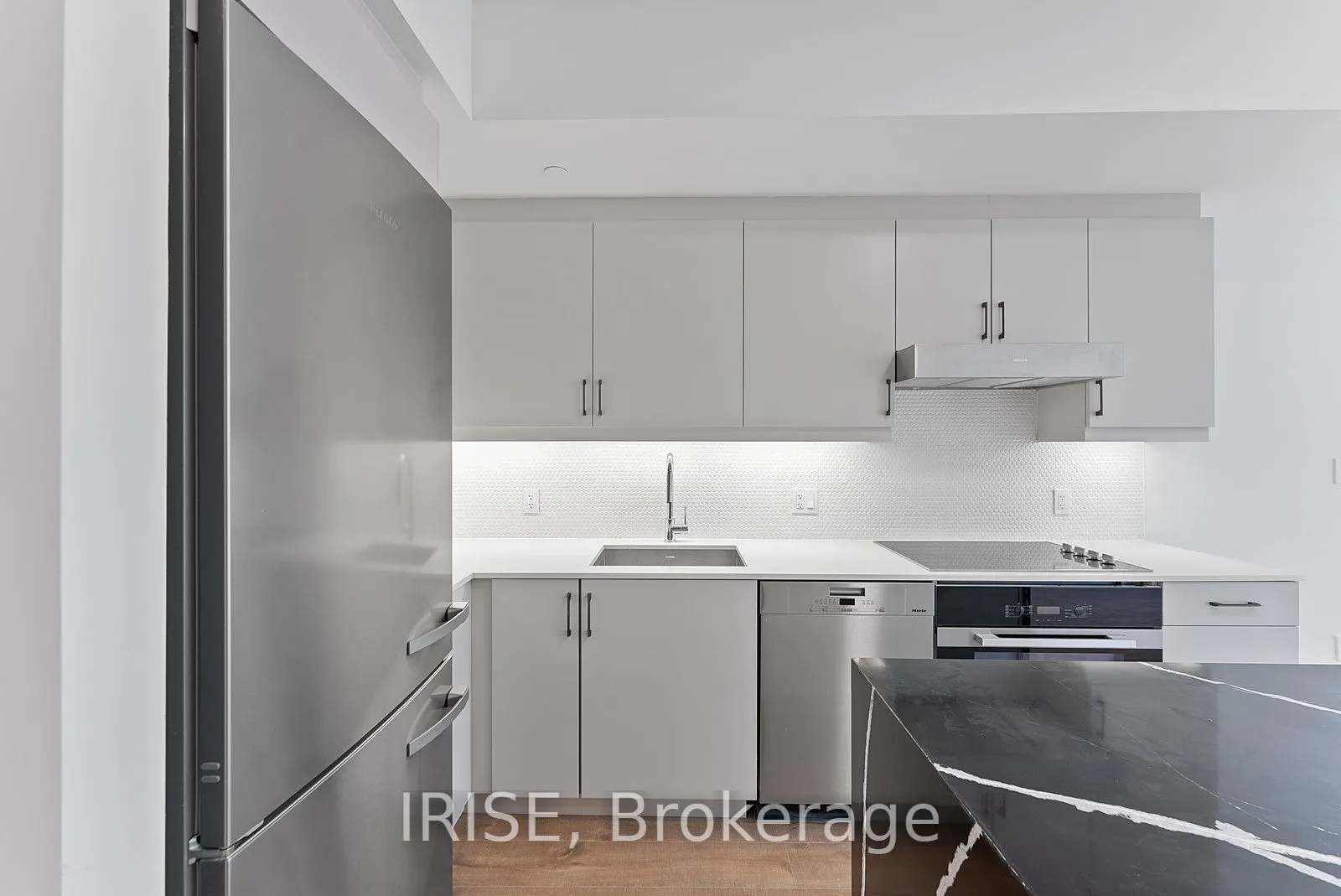 485 Logan Avenue S, #310