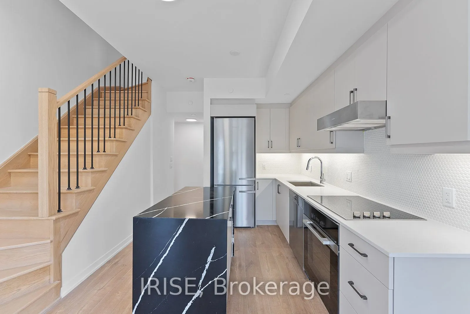 485 Logan Avenue S, #310