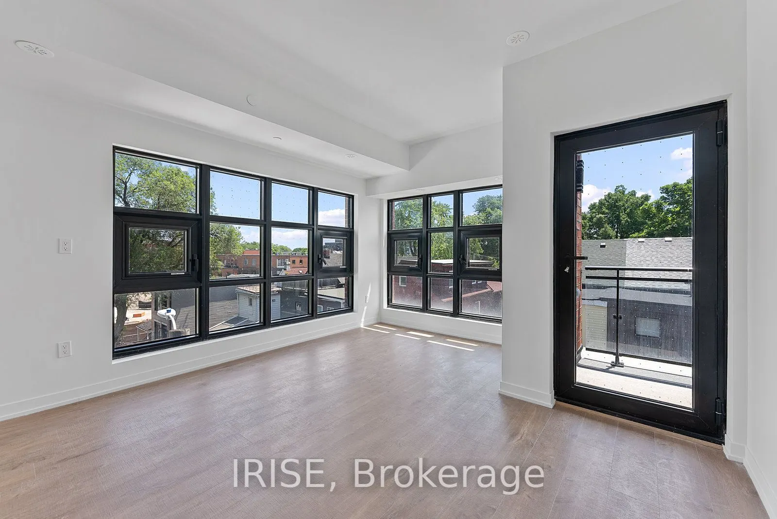 485 Logan Avenue S, #310