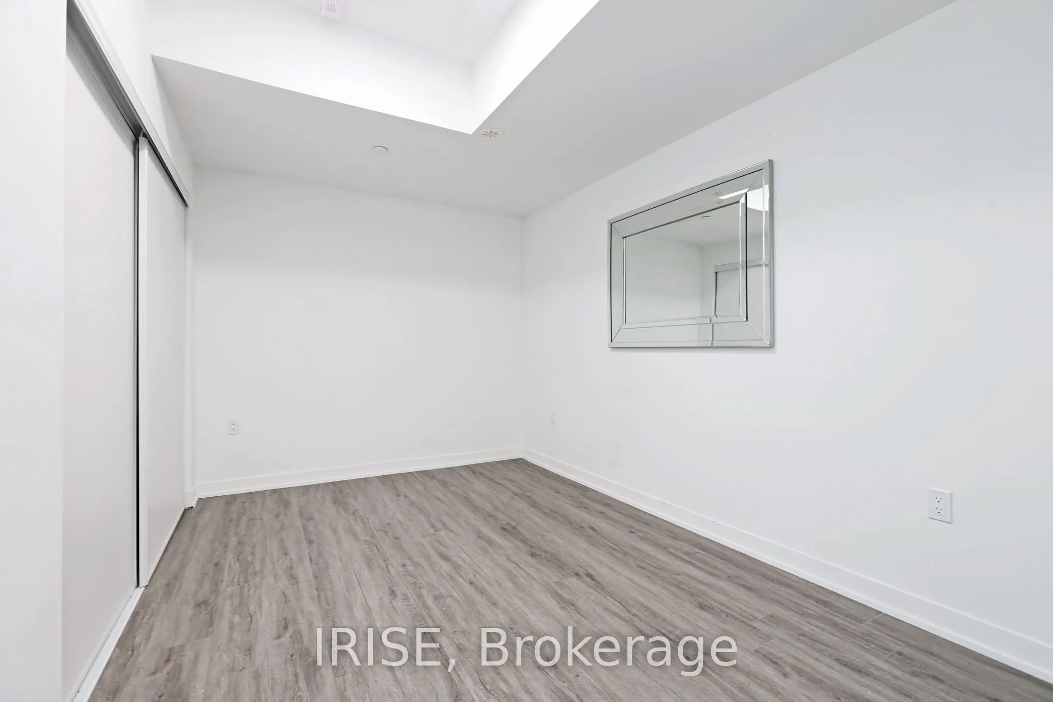 485 Logan Avenue S, #207