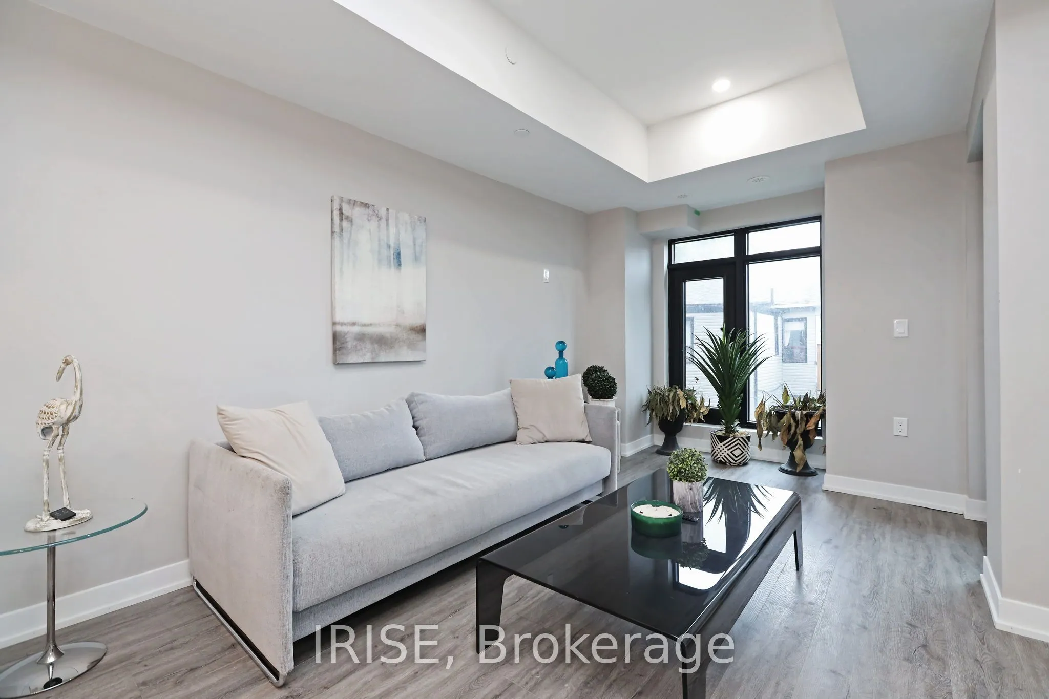 485 Logan Avenue S, #207