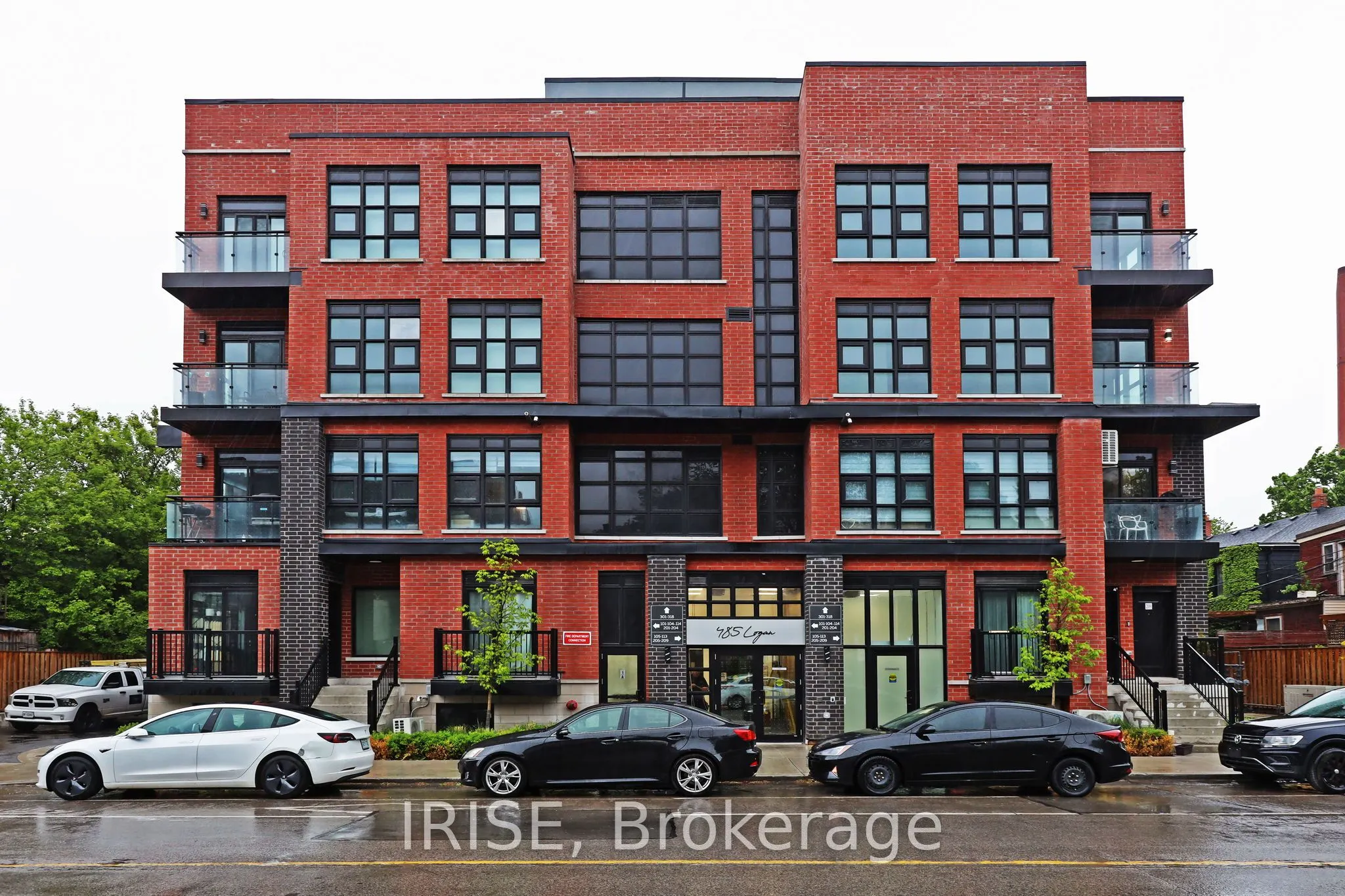 485 Logan Avenue S, #207