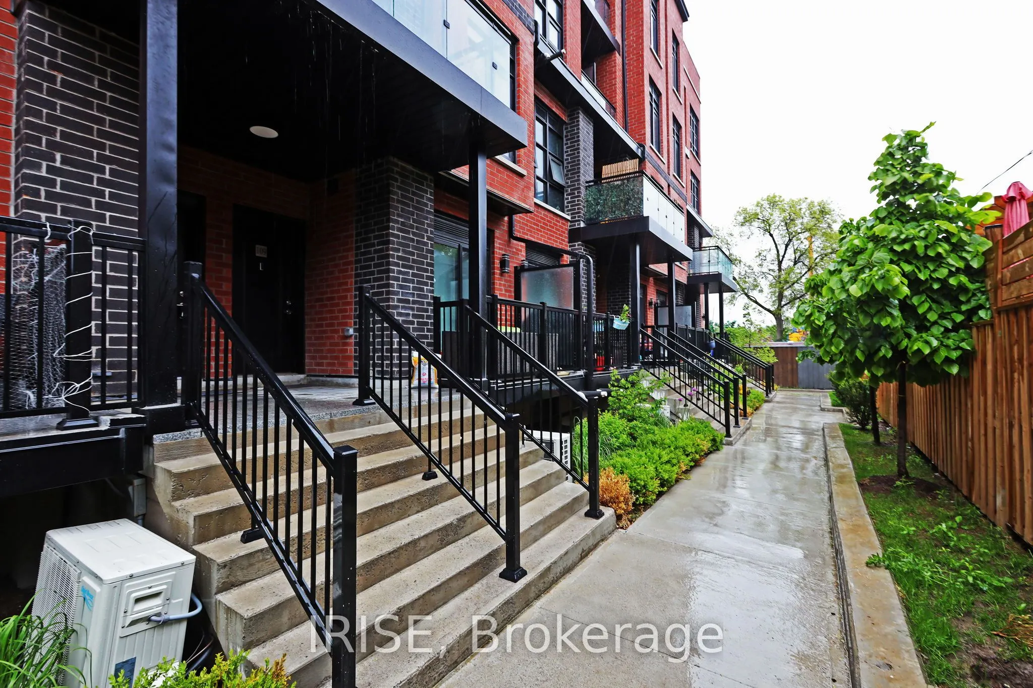 485 Logan Avenue S, #207