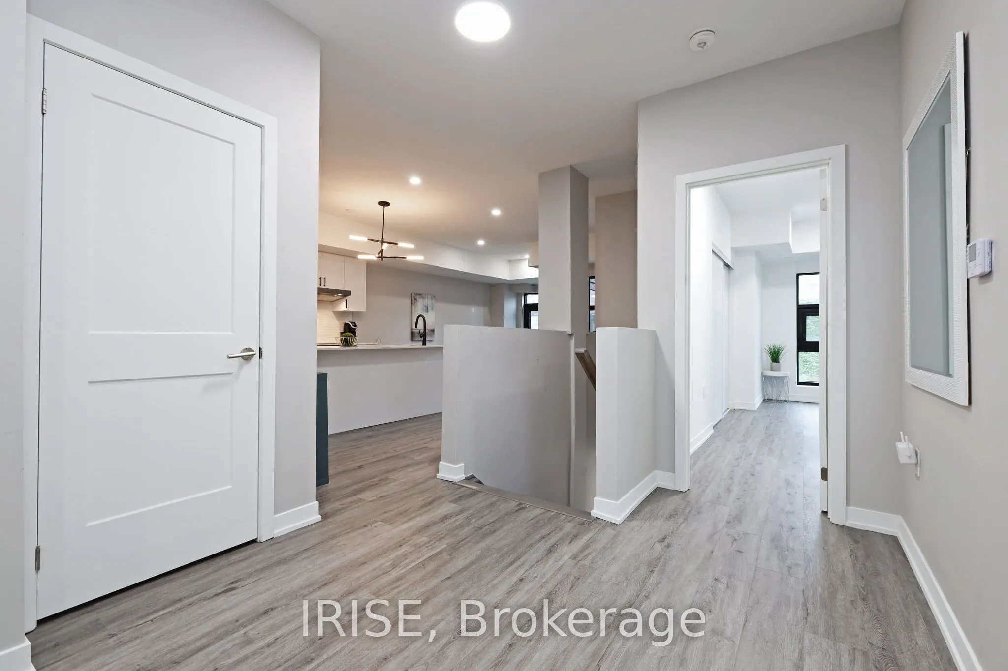 485 Logan Avenue S, #207