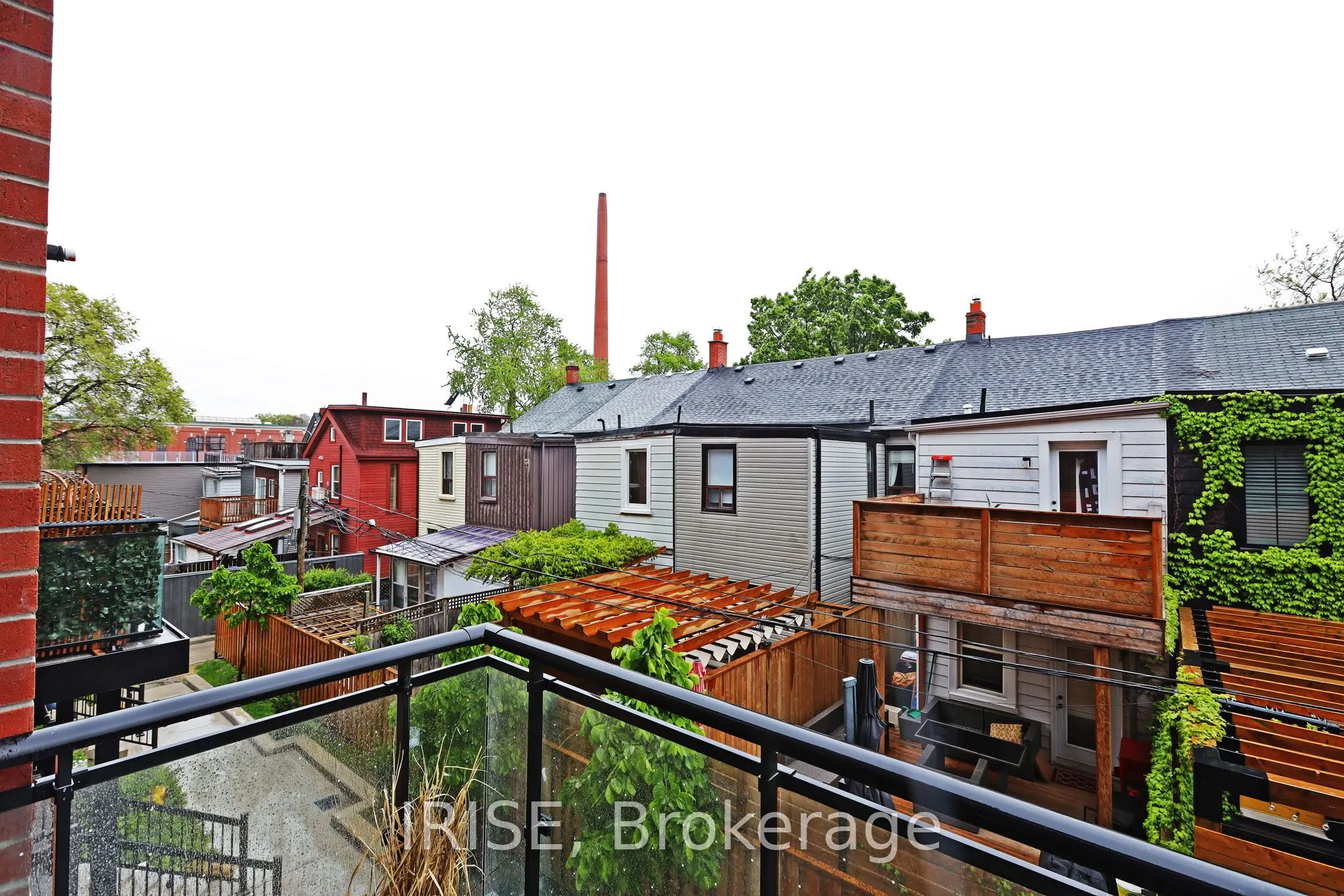 485 Logan Avenue S, #207