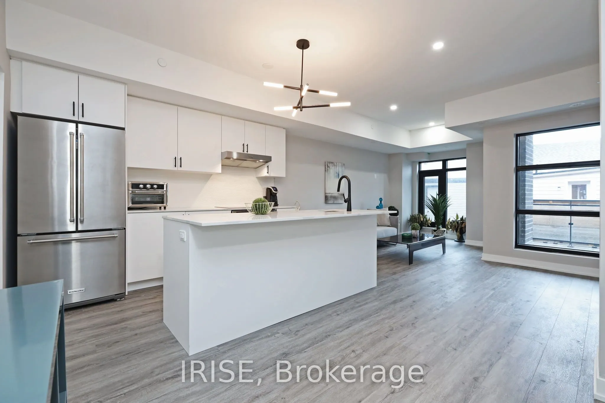 485 Logan Avenue S, #207
