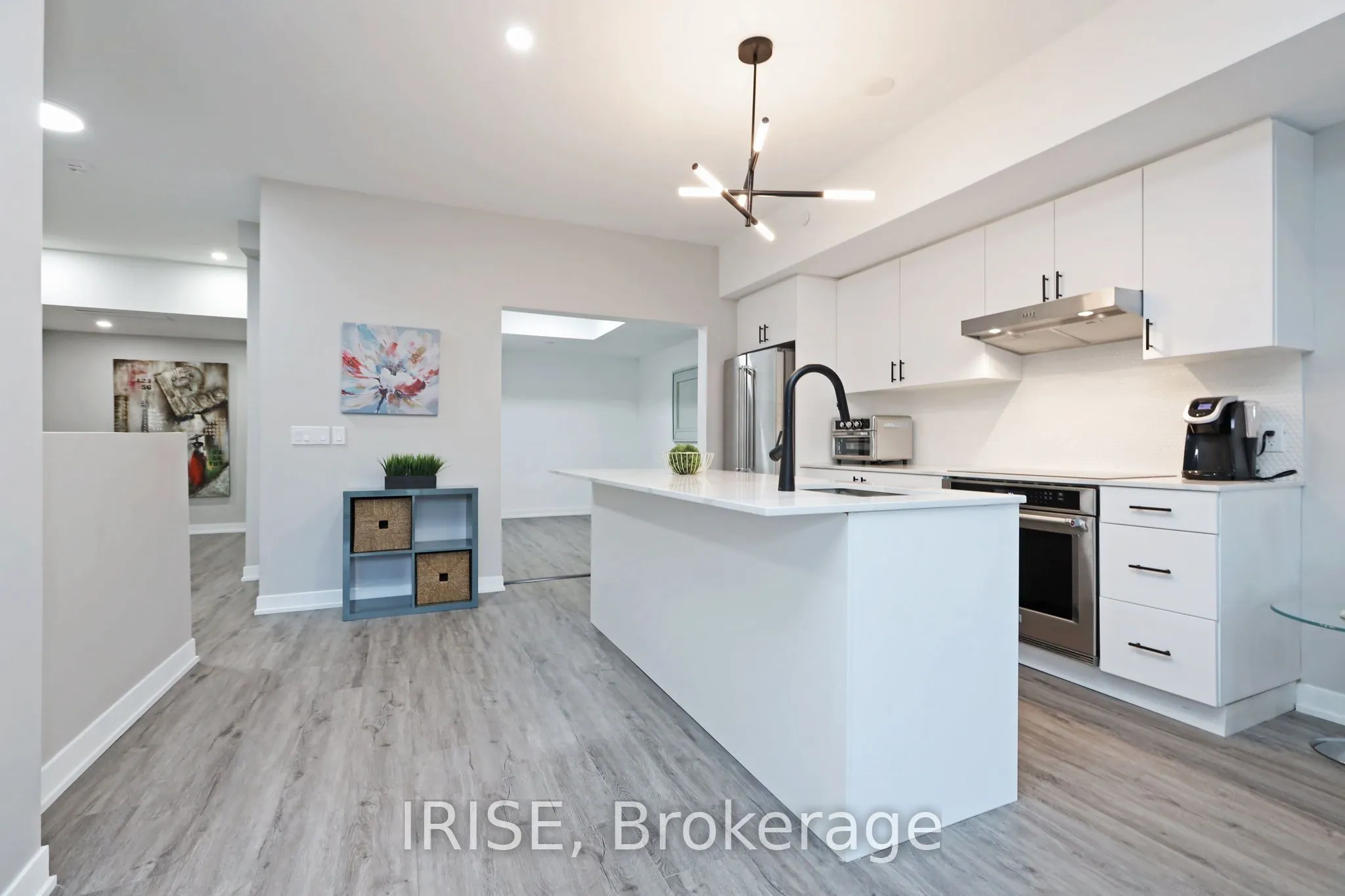 485 Logan Avenue S, #207