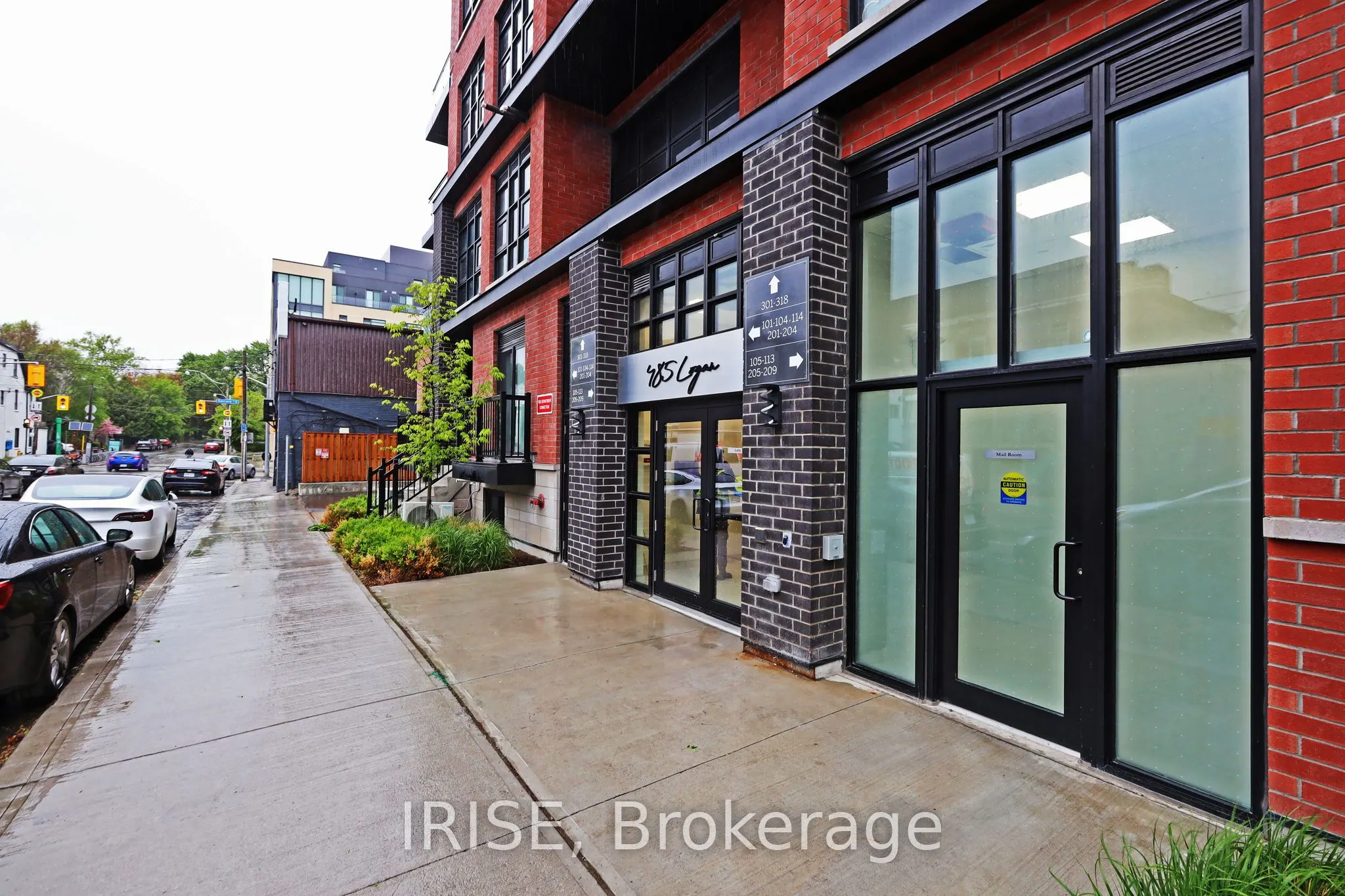 485 Logan Avenue S, #207