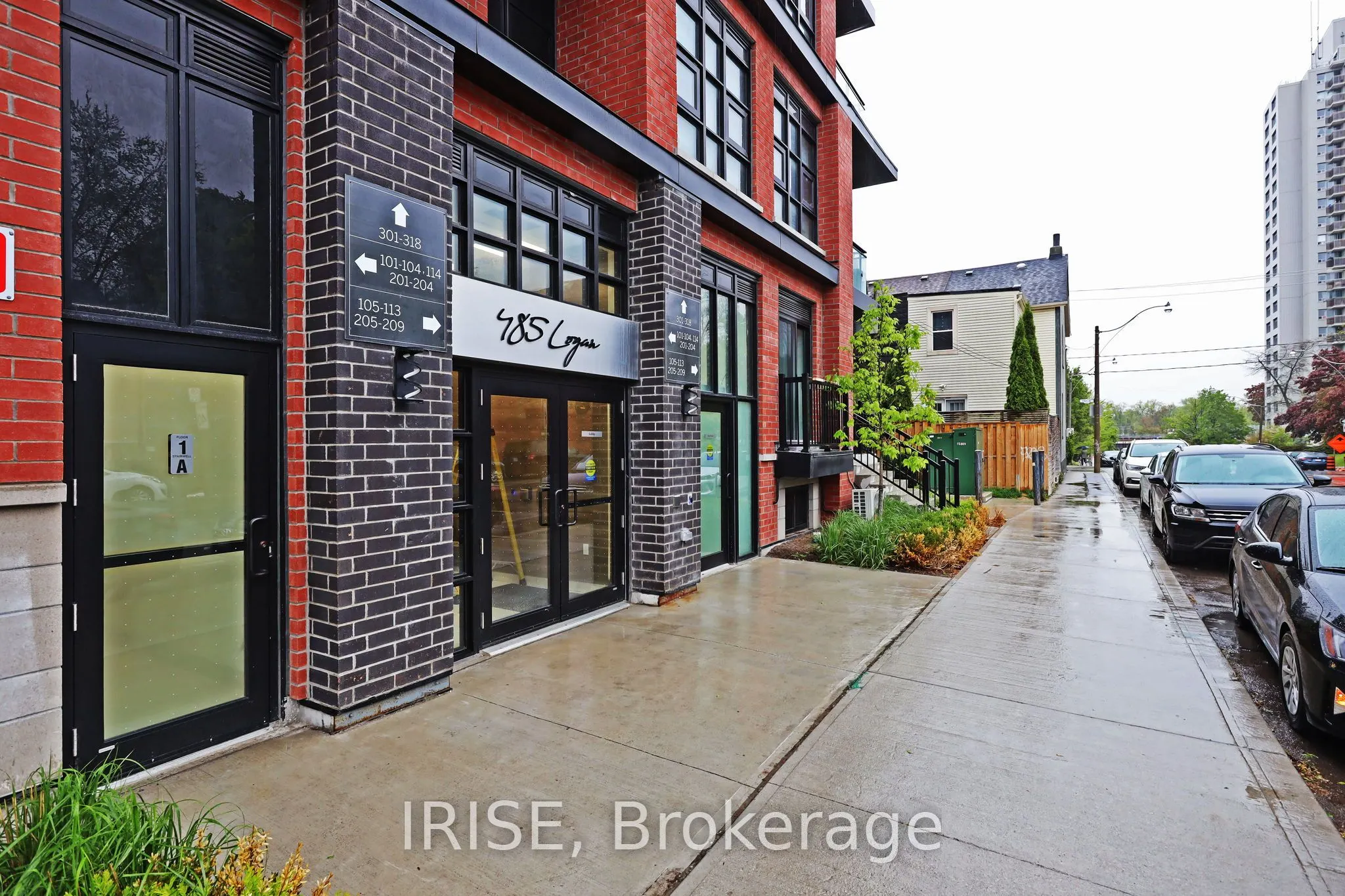 485 Logan Avenue S, #207