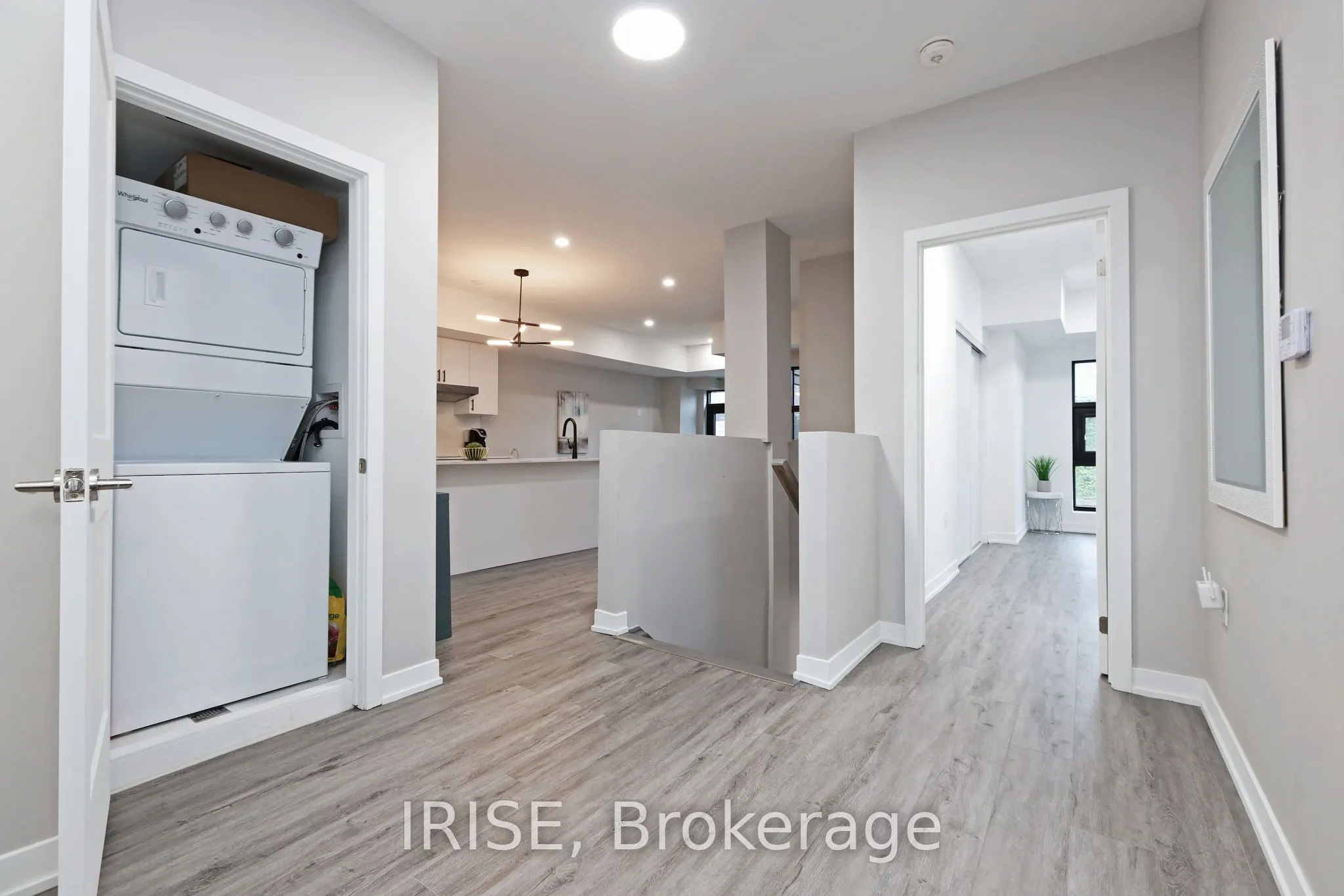 485 Logan Avenue S, #207