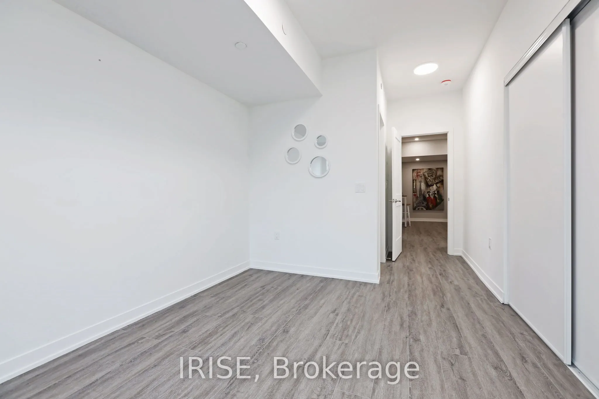 485 Logan Avenue S, #207
