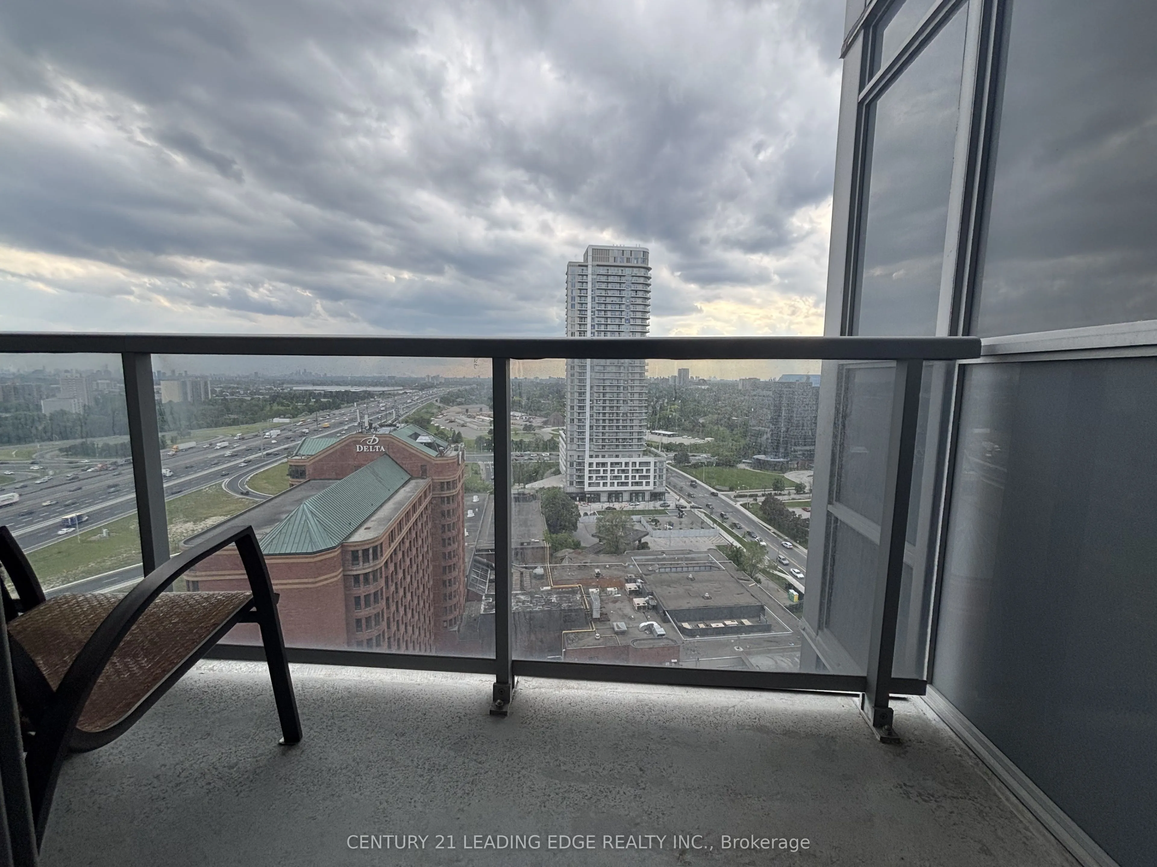 125 Village Green Square, #2108